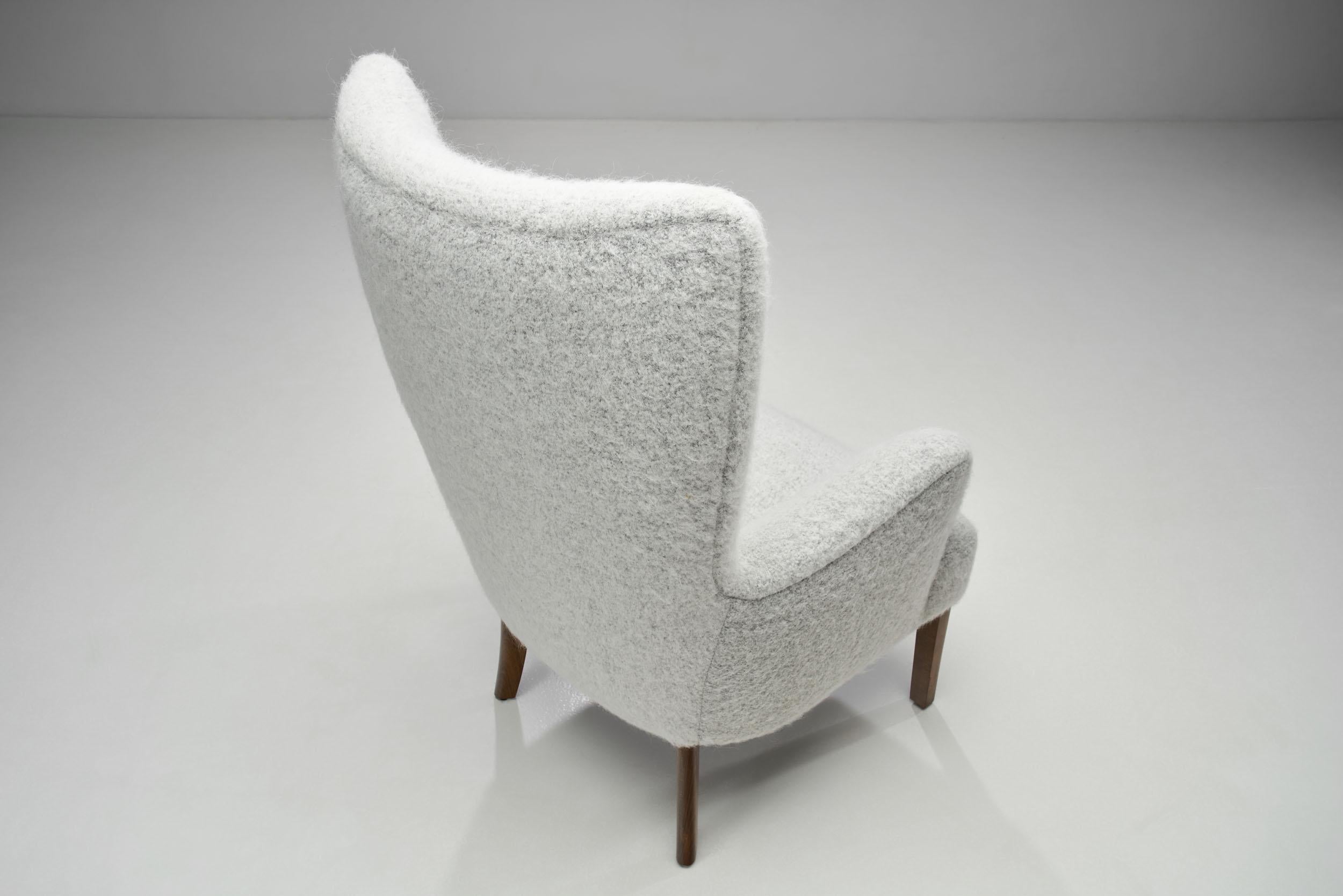 Ole Wanscher “Model 1673” High Back Chair for Fritz Hansen, Denmark, 1940s For Sale 2