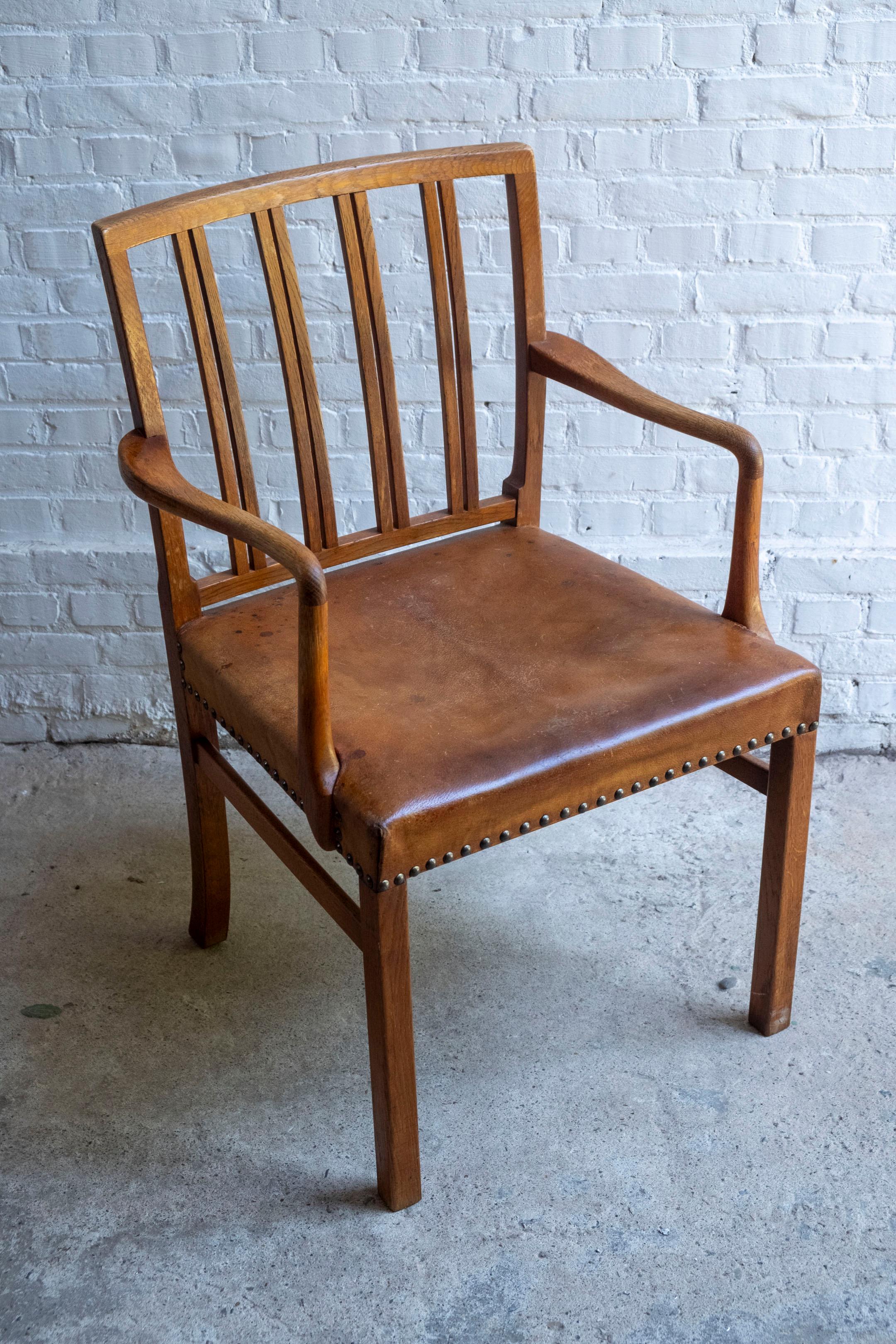 Danois Modèle Ole Wanscher 1675 en Oak, Fritz Hansen, années 1940 Danemark en vente
