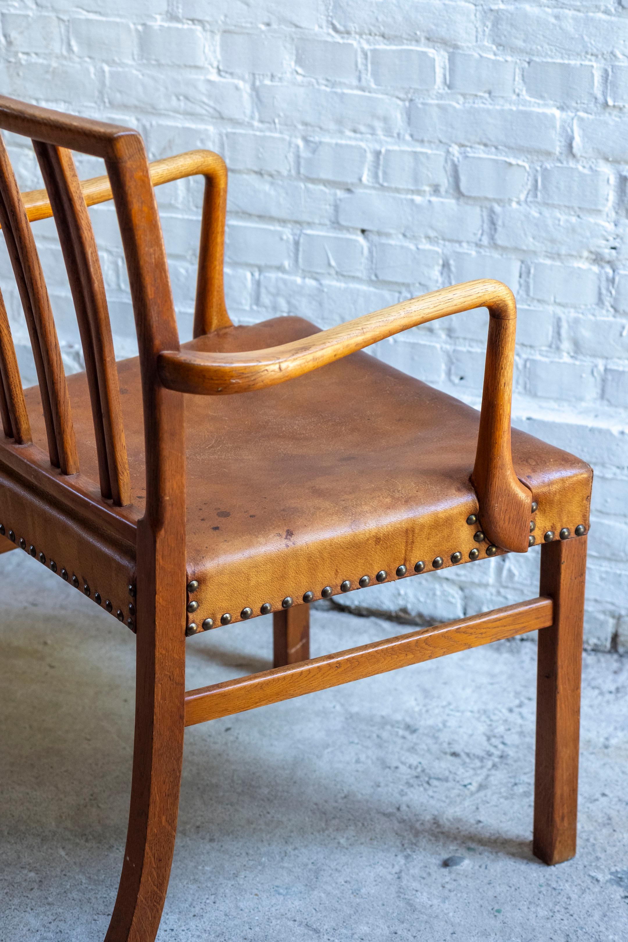 Modèle Ole Wanscher 1675 en Oak, Fritz Hansen, années 1940 Danemark en vente 2