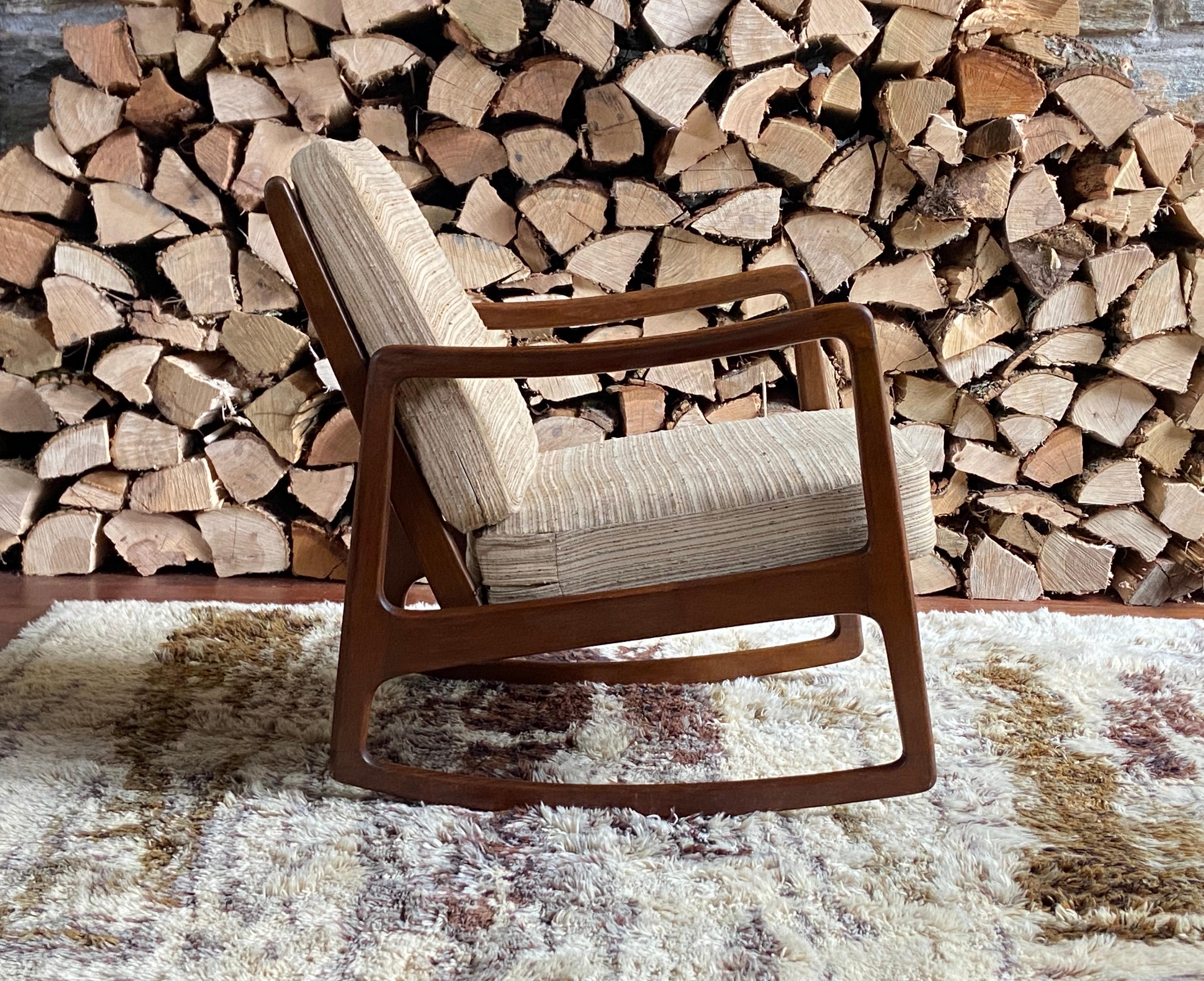 Ole Wanscher model Fd-110 Danish teak rocking chair Danés en venta