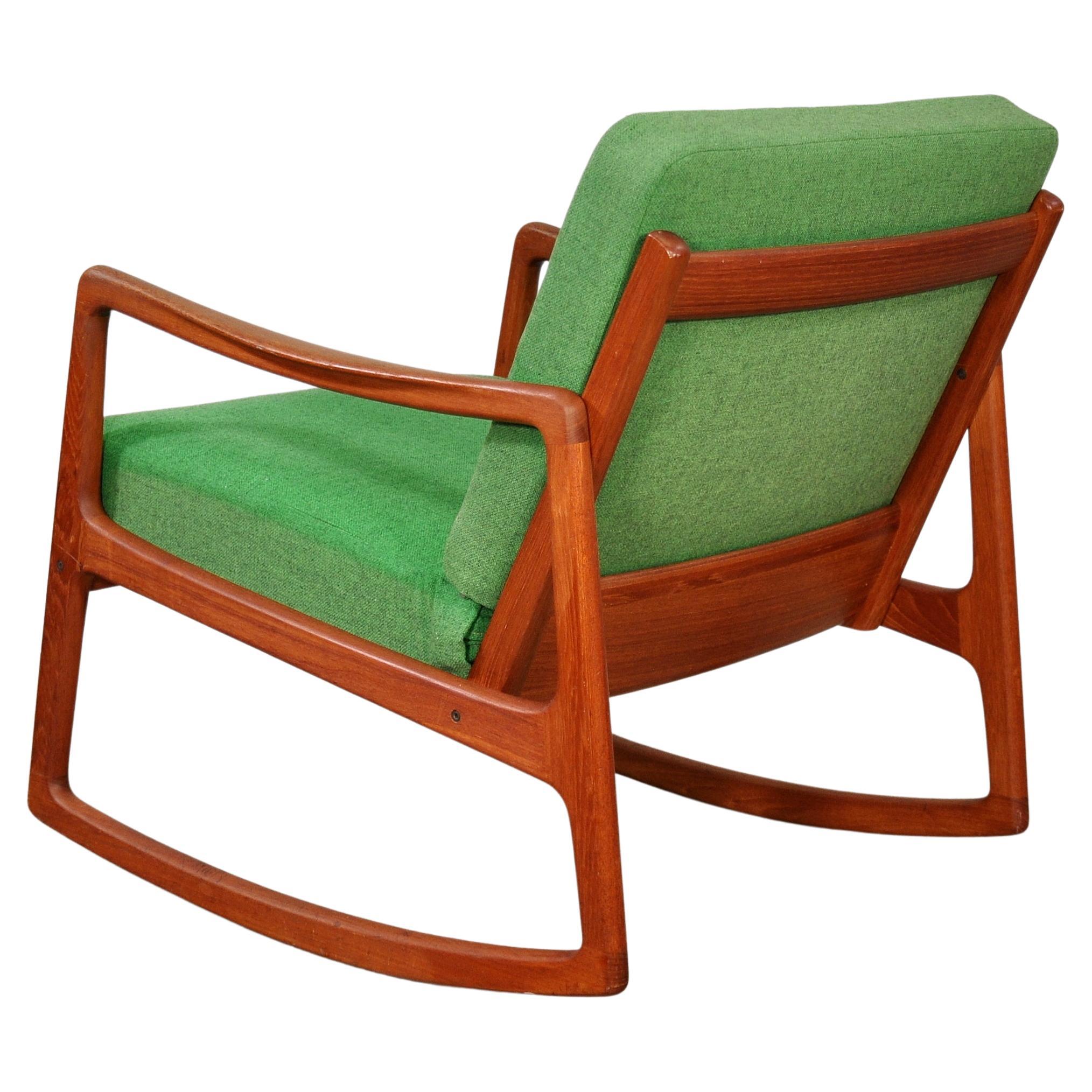Mid-Century Modern Ole Wanscher Model FD-120 Rocking Chair for France & Søn For Sale