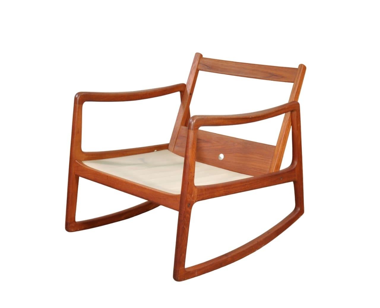 Fabric Ole Wanscher Model FD-120 Rocking Chair for France & Søn For Sale
