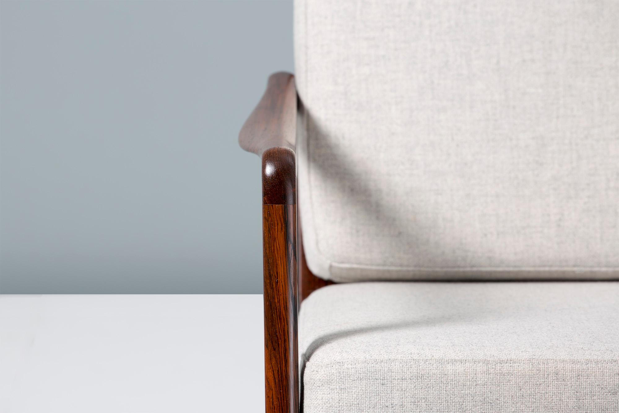 Ole Wanscher Model FD-120 Rosewood Rocking Chair, circa 1960 In Excellent Condition In London, England