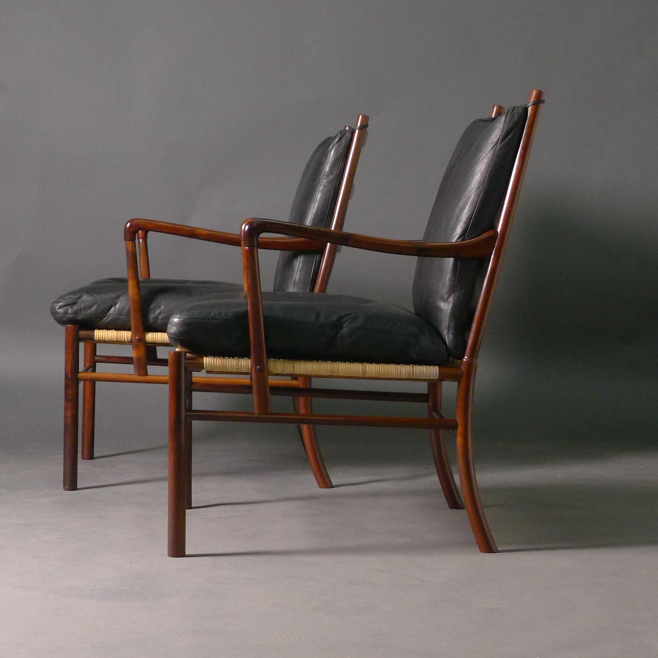 Danois Paire de chaises coloniales Ole Wanscher, modèle PJ149, 1ère édition 1949, bois de rose