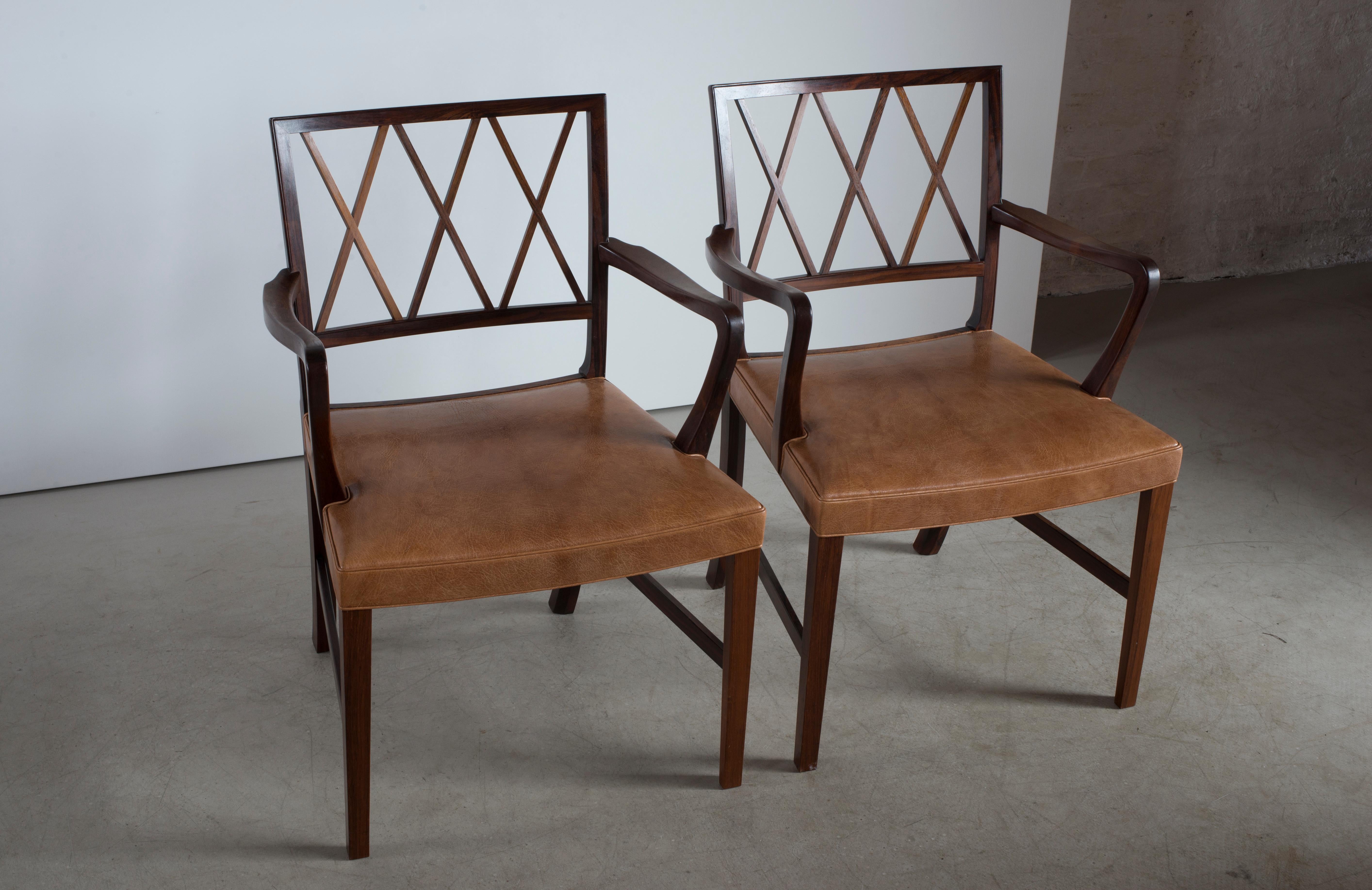 Paire de fauteuils en bois de rose d'Ole Wanscher pour A. J. Iversen Bon état - En vente à Copenhagen, DK