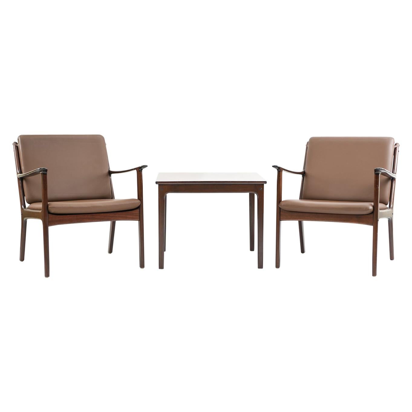Ole Wanscher PJ112 Lounge Chairs and Side Table
