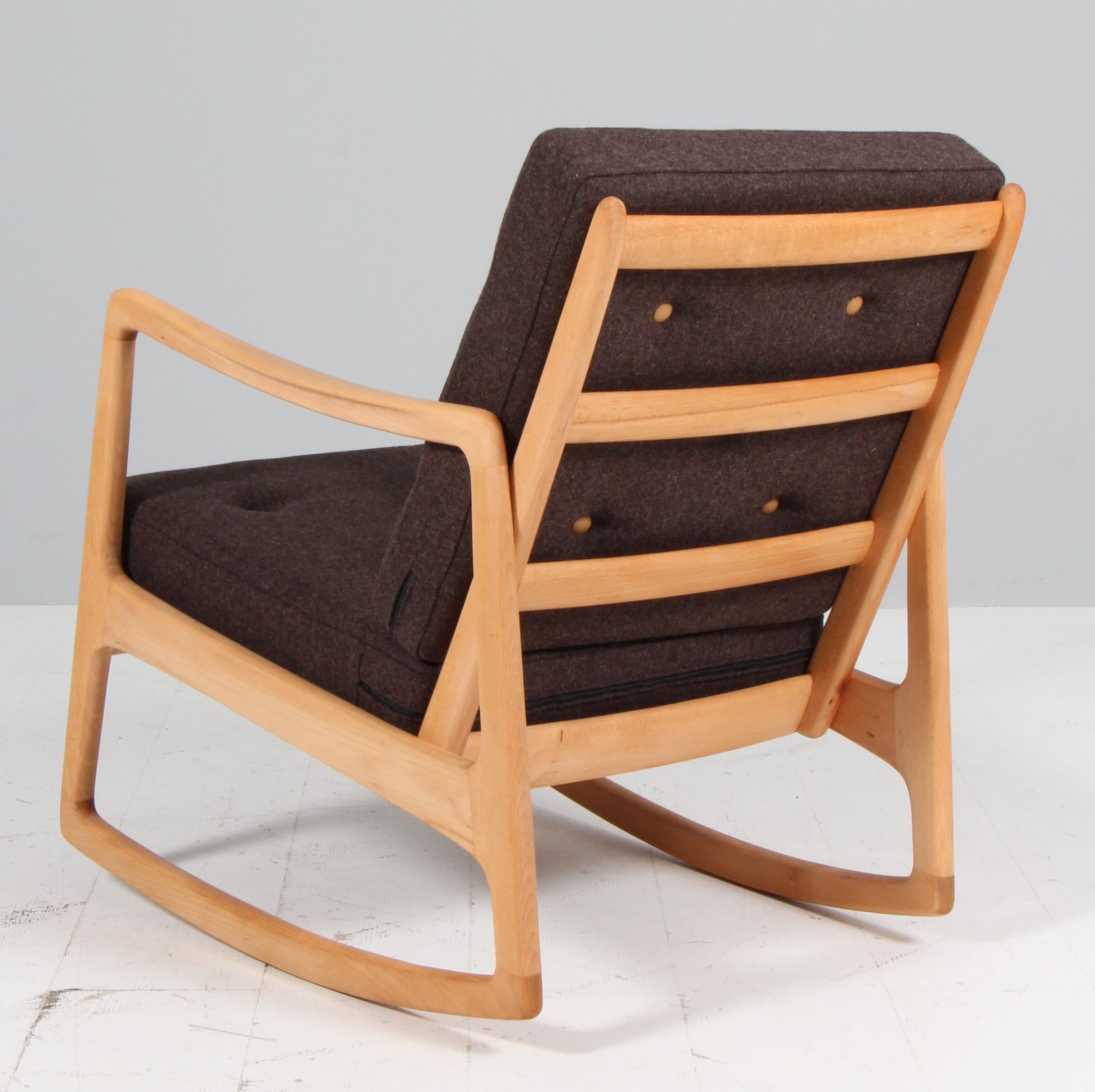 Cuir Chaise à bascule Ole Wanscher, modèle FD110, Danemark, années 1950 en vente