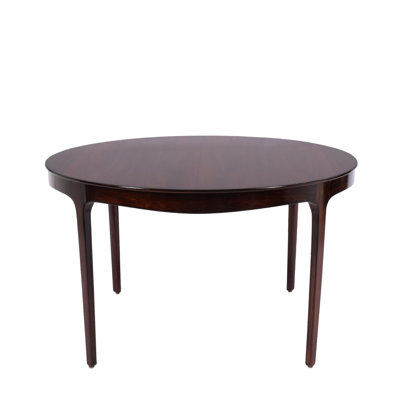 Scandinavian Modern Ole Wanscher Rosewood Round Coffee or Occasional Table For Sale
