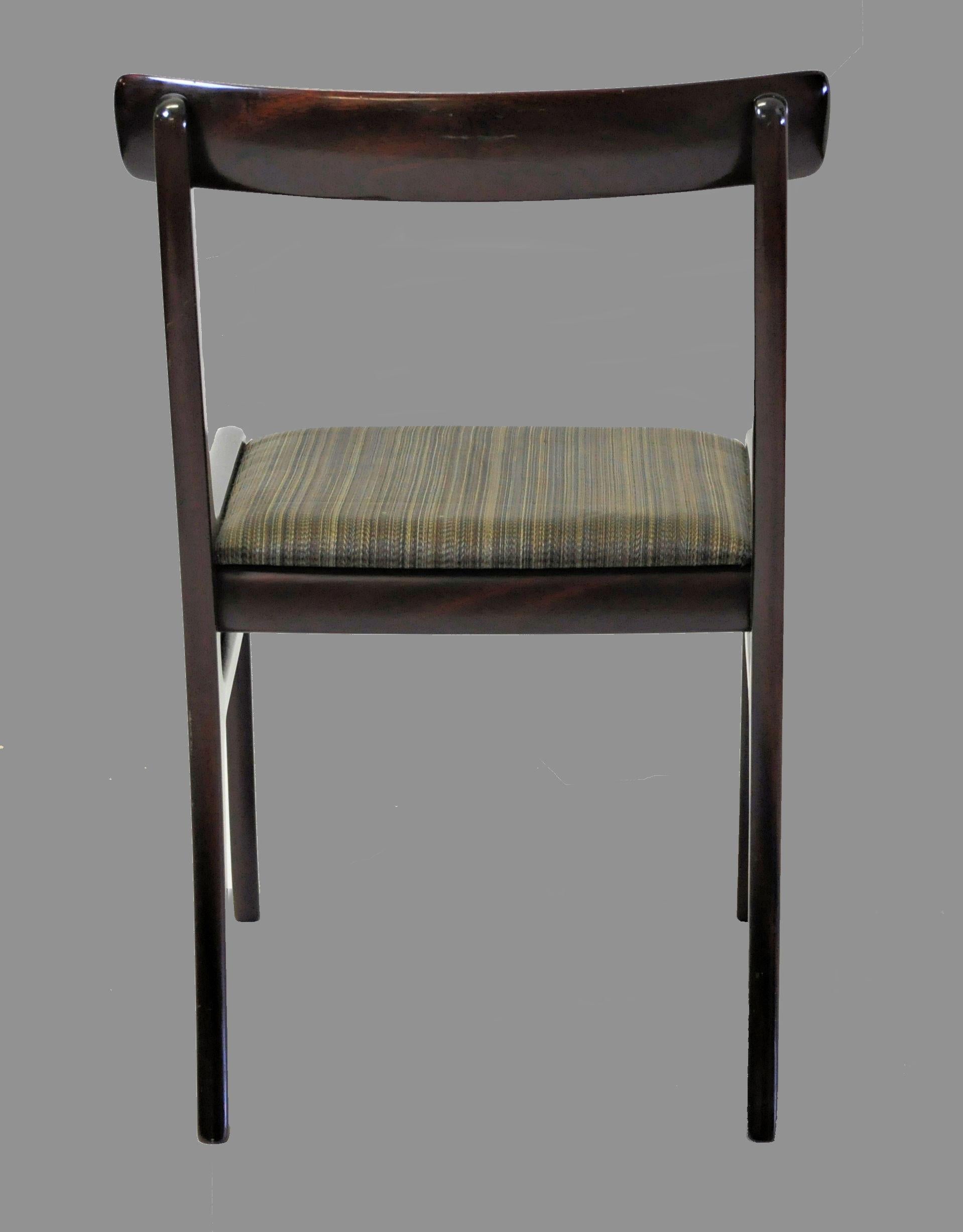 Ole Wanscher Set of Twelve Refinished Mahogany Dining Chairs, Custom Upholstery In Good Condition For Sale In Knebel, DK