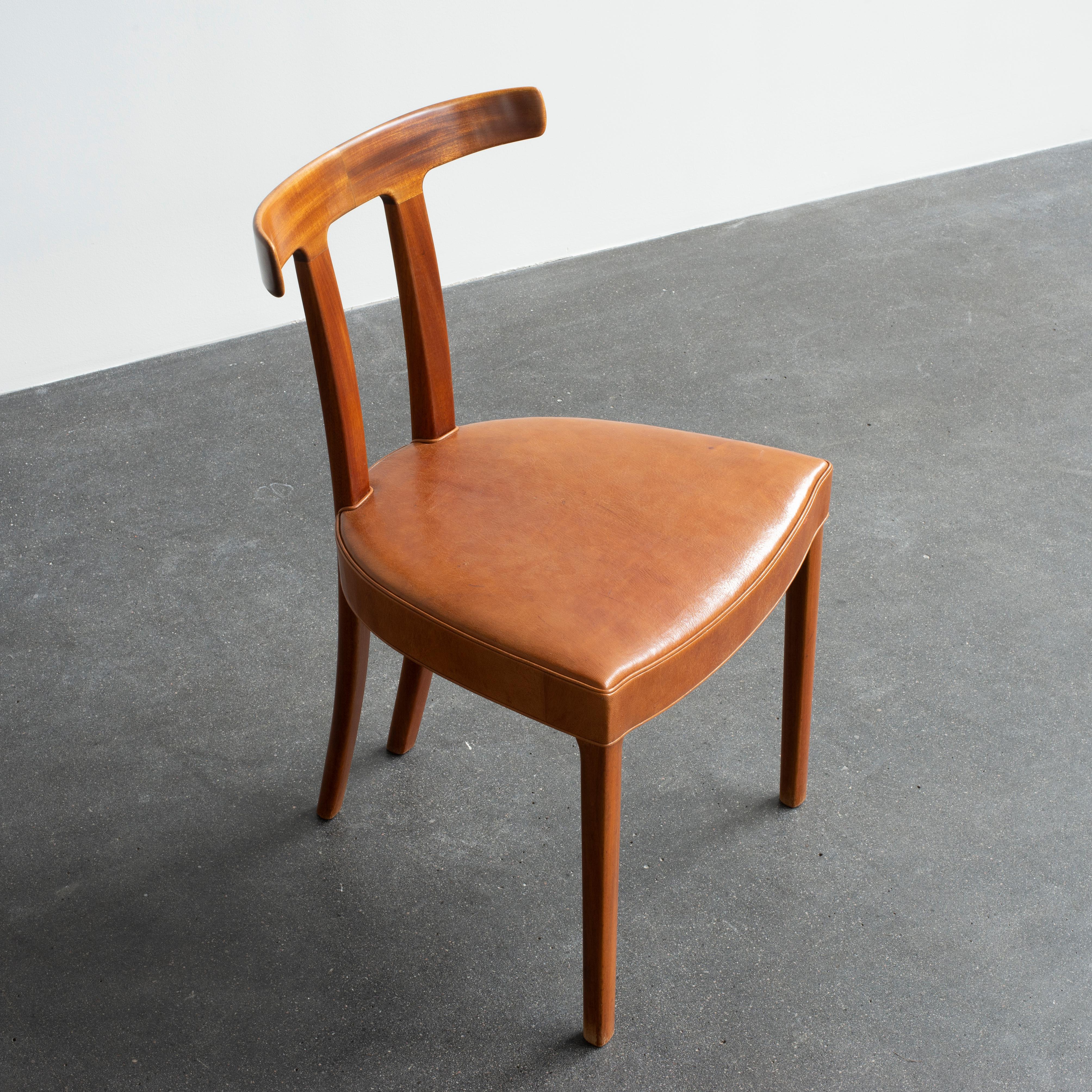 Ole Wanscher 'T' Chair for A.J. Iversen In Good Condition For Sale In Copenhagen, DK