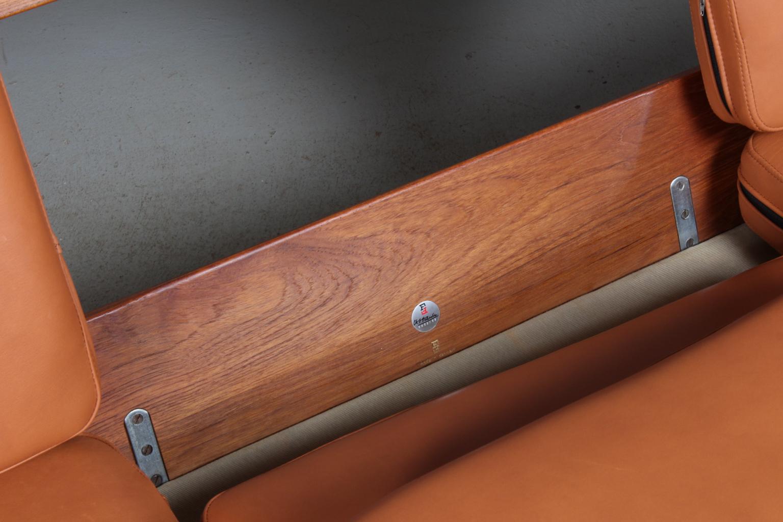 Mid-20th Century Ole Wanscher Three-Seater Sofa, Model Senator, Teak, and Cognac Aniline Leather