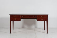 Ole Wanscher, Schreibtisch aus Mahagoni von Schreiner A. J. Iversen, Dänemark 1950