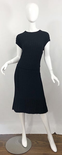 Oleg Cassini 1960s Large Size Black Carwash Hem Flapper Style Vintage Wool Dress