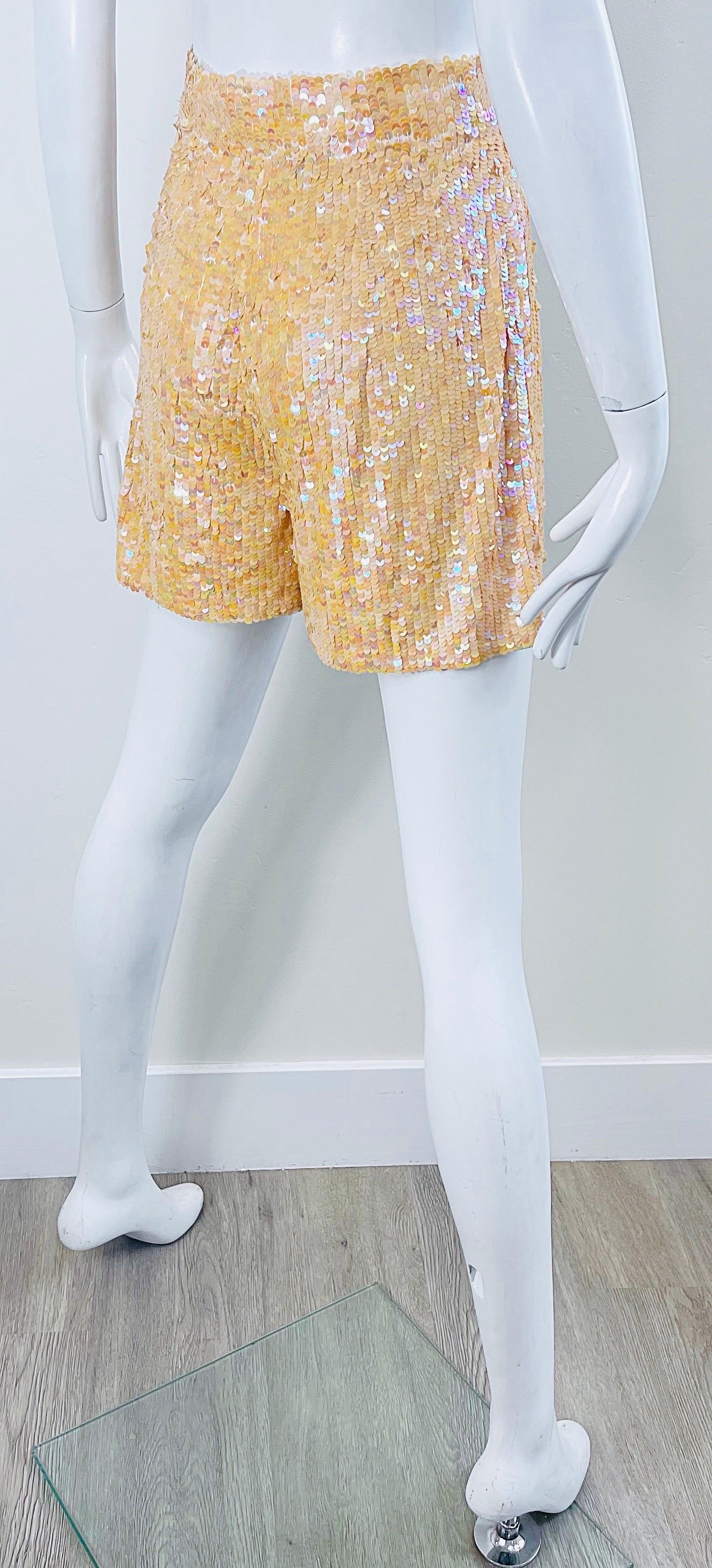 Oleg Cassini 1980s Shorts Salmon Pink Fully Sequined Vintage 80s High Waisted In Excellent Condition For Sale In San Diego, CA