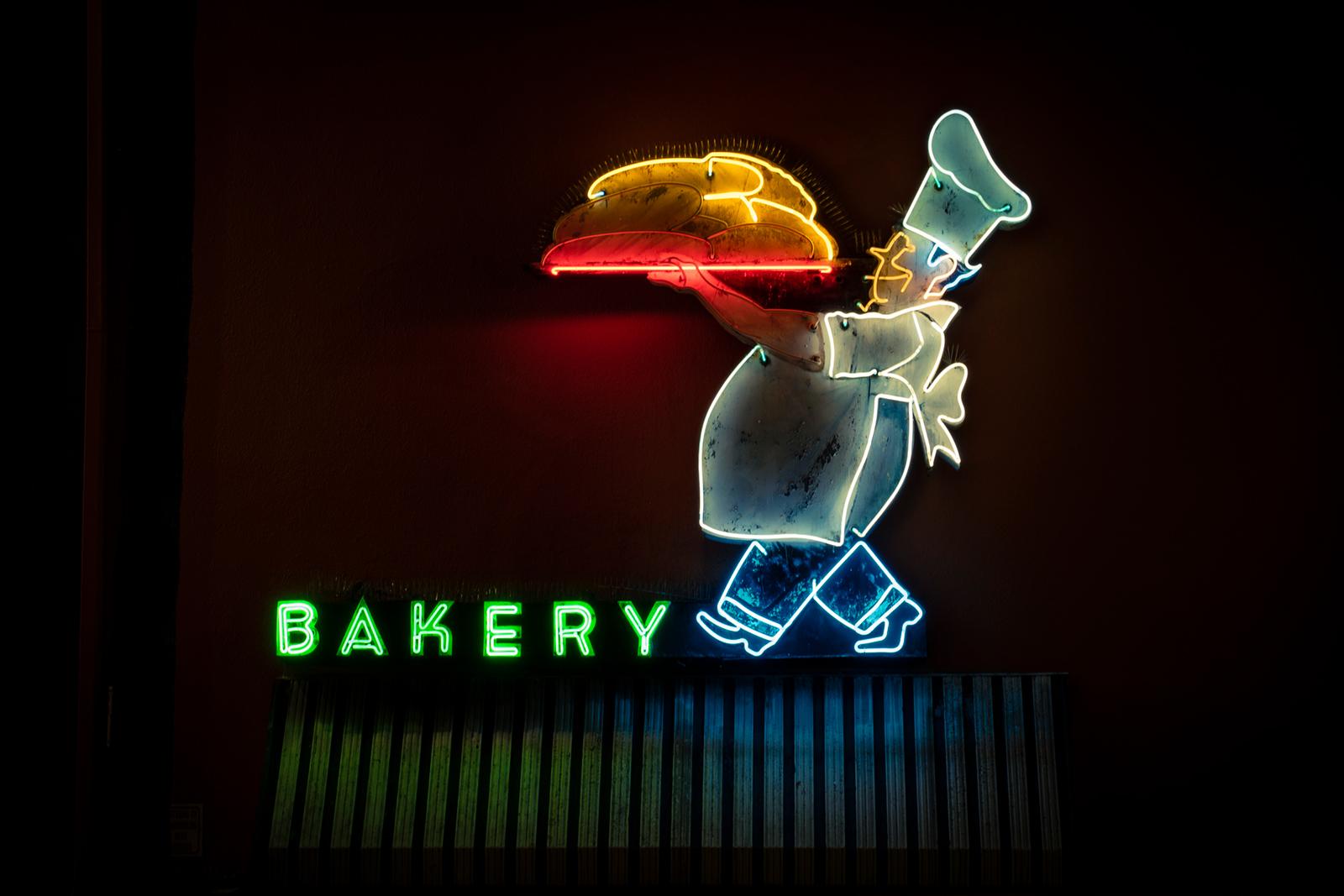 "Bakery" Photographie 14.5" x 20" pouces Edition de 20 par Oleg Char