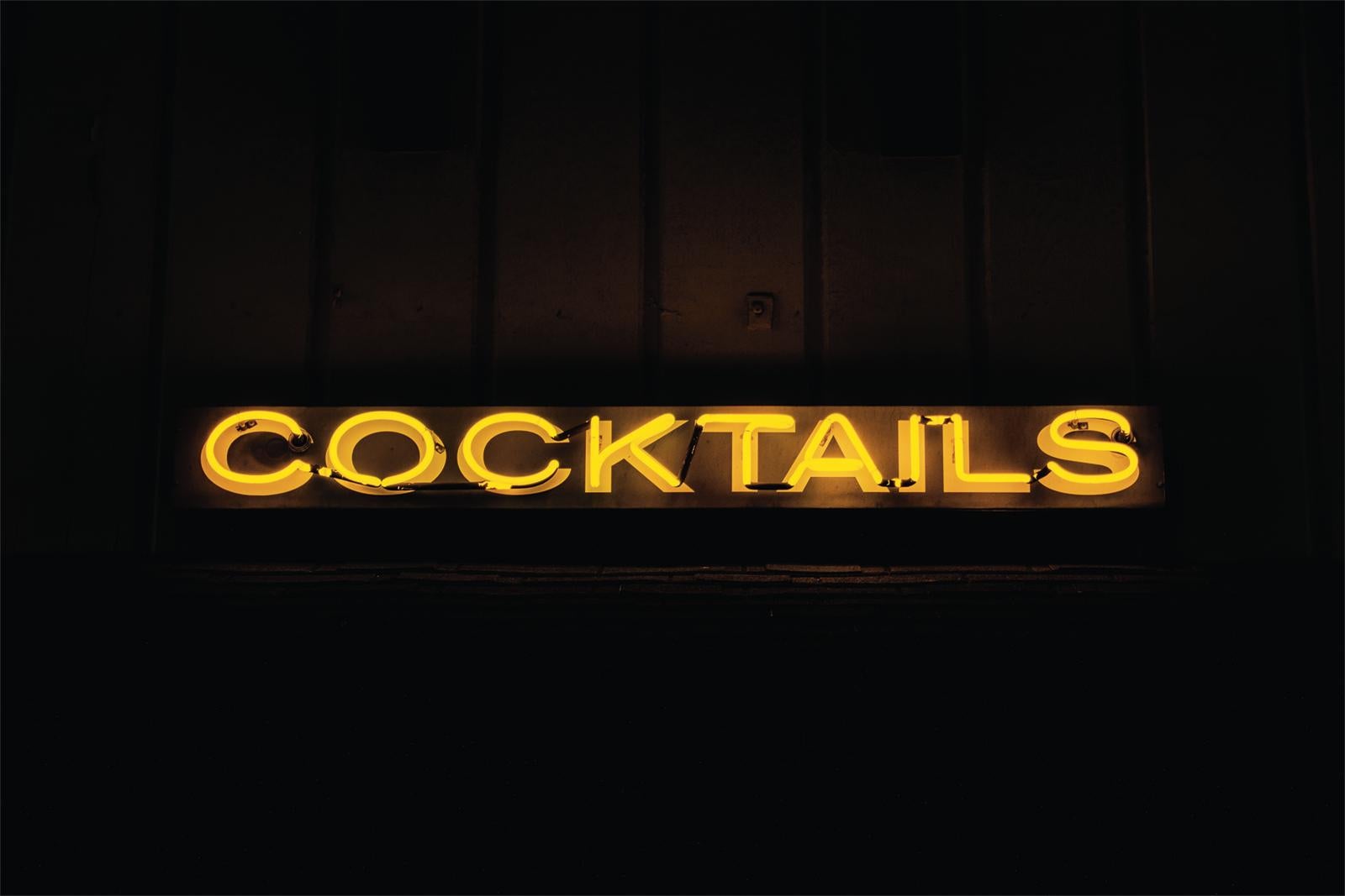 „Cocktailtails“ Fotografie 23" x 32" Zoll Auflage von 10 Stück von Oleg Char