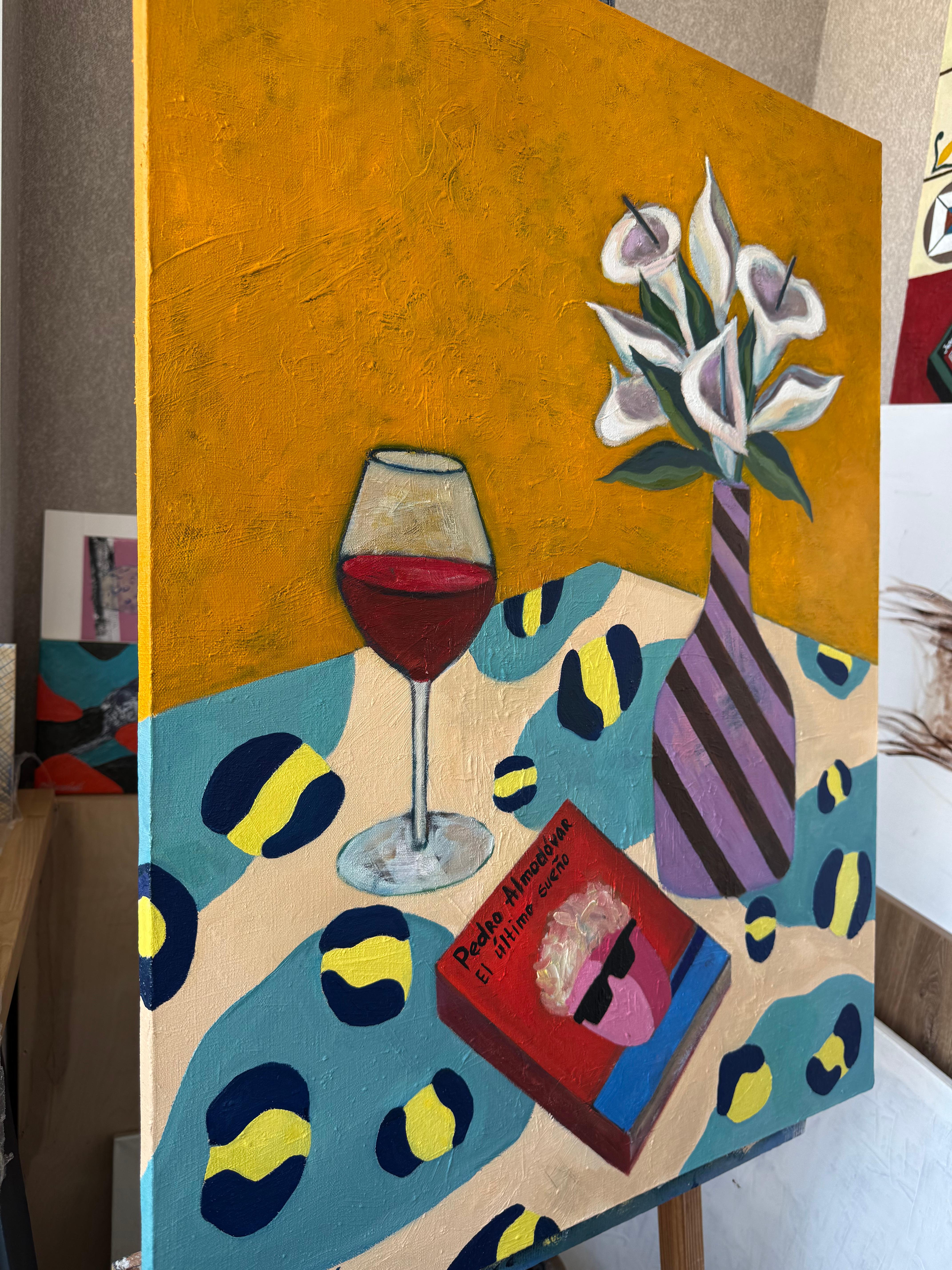 The most feminine still life is in yellow-orange, lilac and red shades, full of feminine symbols and feminine beauty and strength.
The book of the most feminine Spanish director Pedro Almodovar 