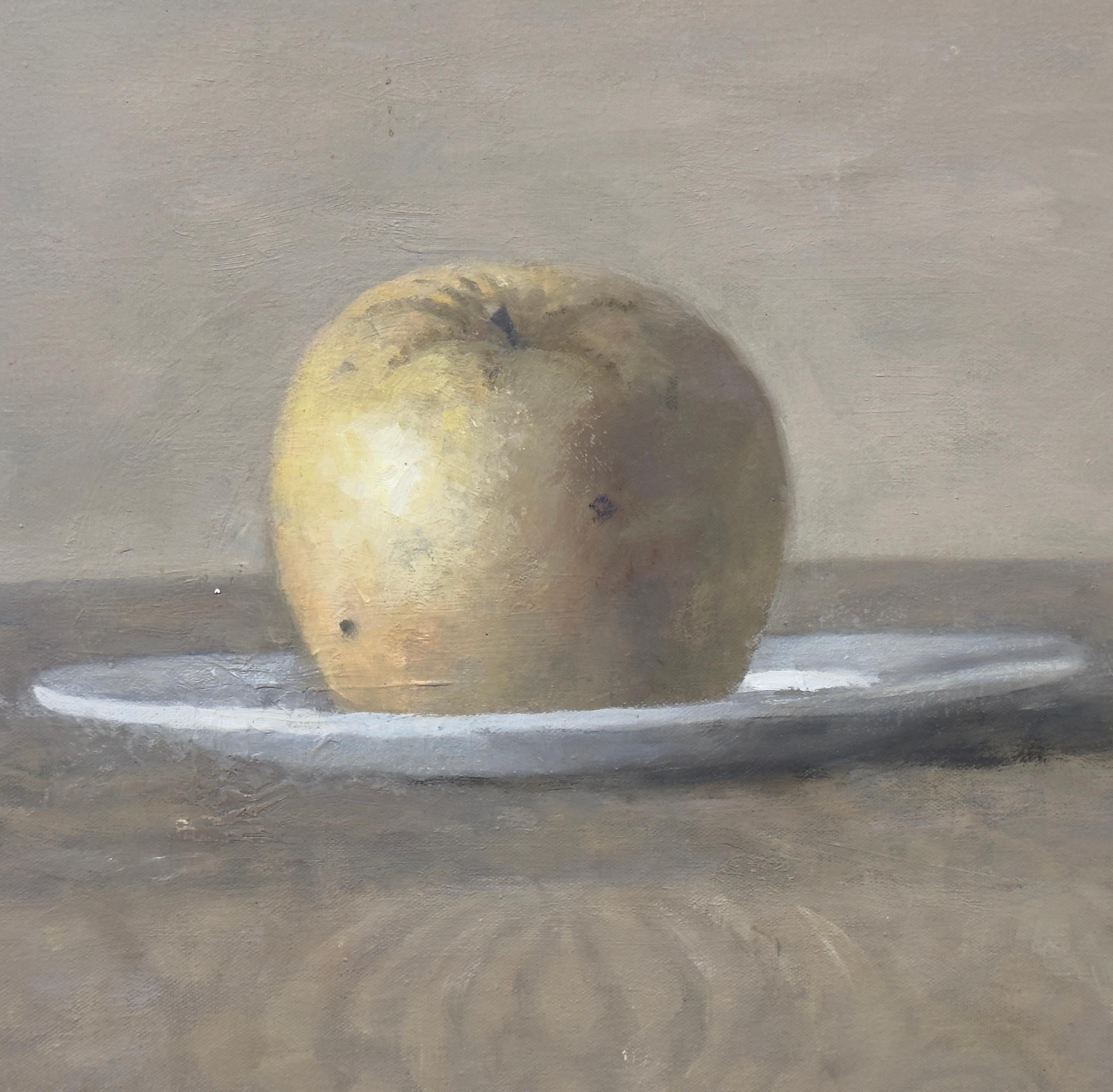 APPLE ON PLATE - Realism, Still Life, Contemporary, Fruit For Sale 1