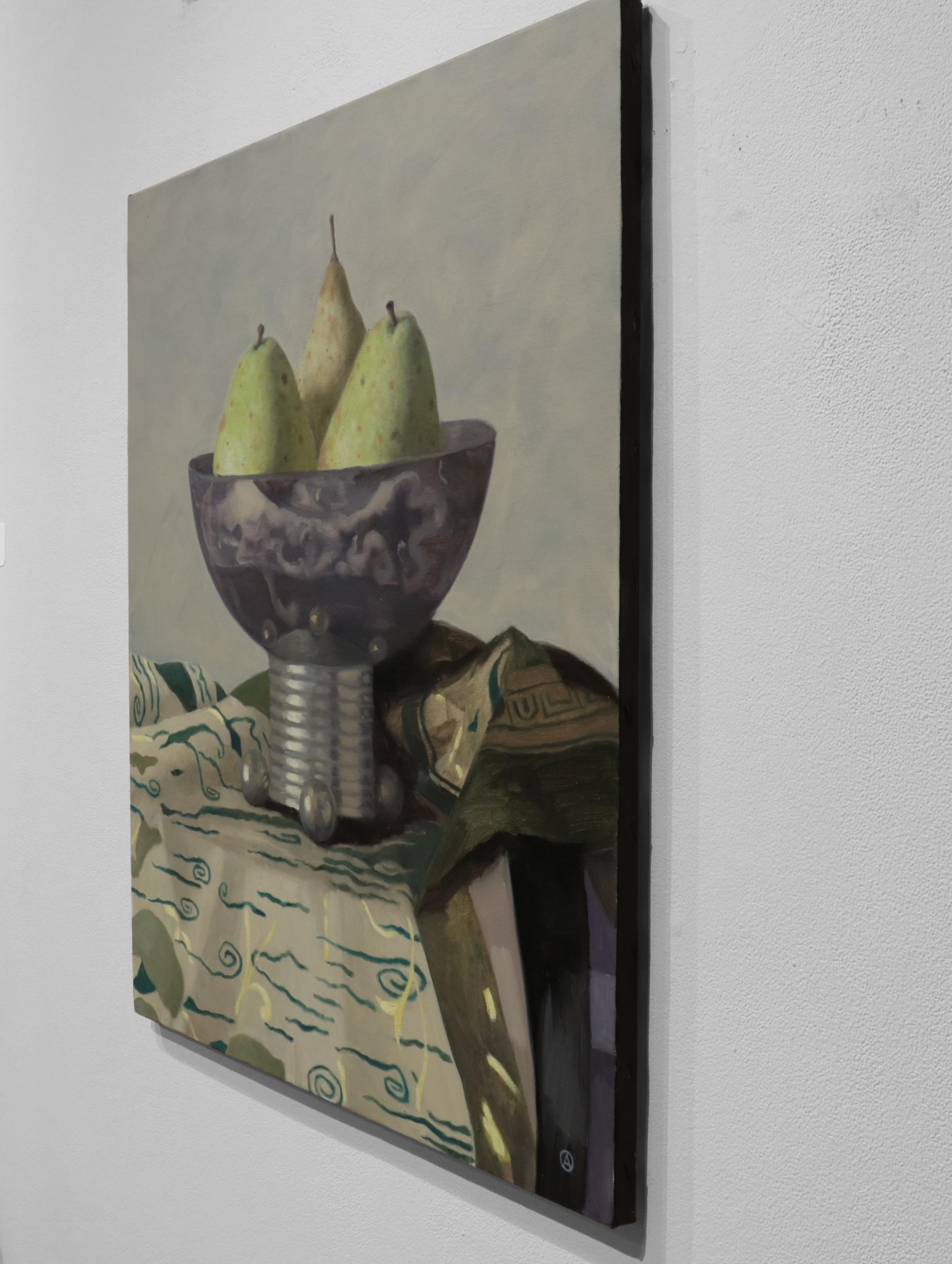 PEARS IN A METAL VASE - Stilleben mit Obst / Photorealism (Zeitgenössisch), Painting, von Olga Antonova