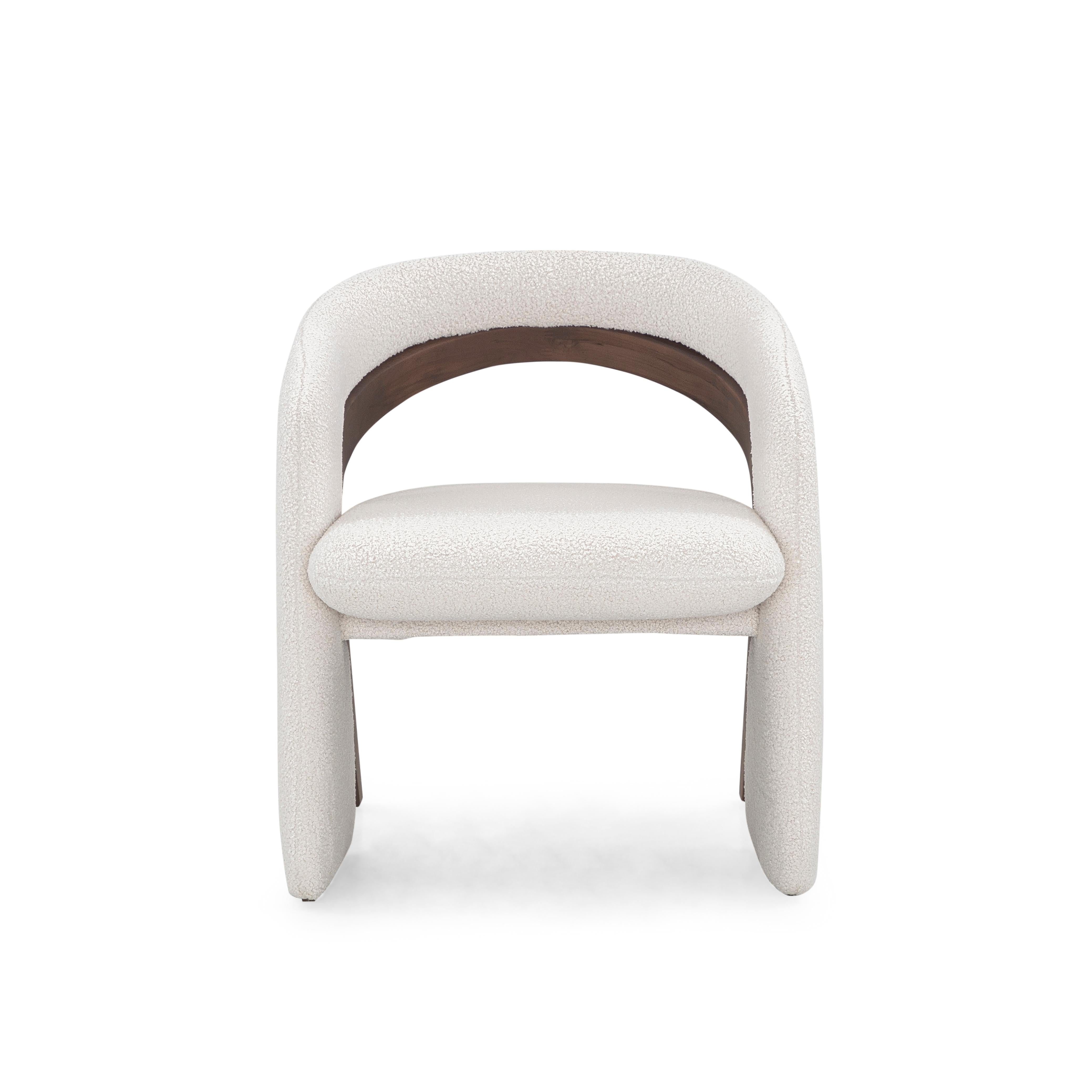 Olga offers unique modern features and an irreverent design that is a perfect fit for any bold and innovative project. Its solid wood frame and upholstery come together in a perfect union that creates a clean and contemporary atmosphere in any space.