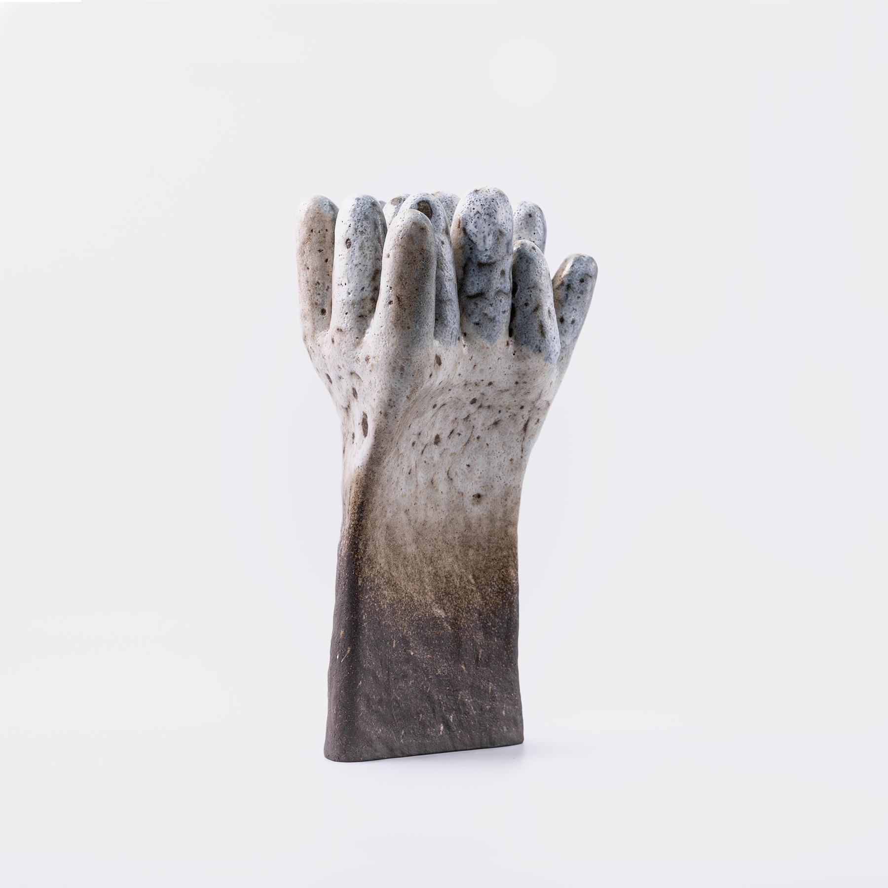 Olga Milczynska scultura Anemone di mare di Nów
Creato da Olga Milczynska
Dimensioni: P 20 x L 20 x H 45 cm
Materiali: gres smaltato

Si è laureato presso il dipartimento di ceramica della Royal Danish Academy of Arts e presso l'Università di