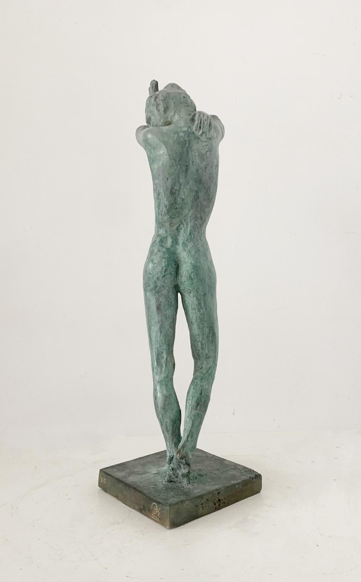 Eine Frau. Zeitgenössische figurative Bronzeskulptur, Polnische Kunst, Limitierte Auflage (Post-Impressionismus), Sculpture, von Olga Prokop-Misniakiewicz