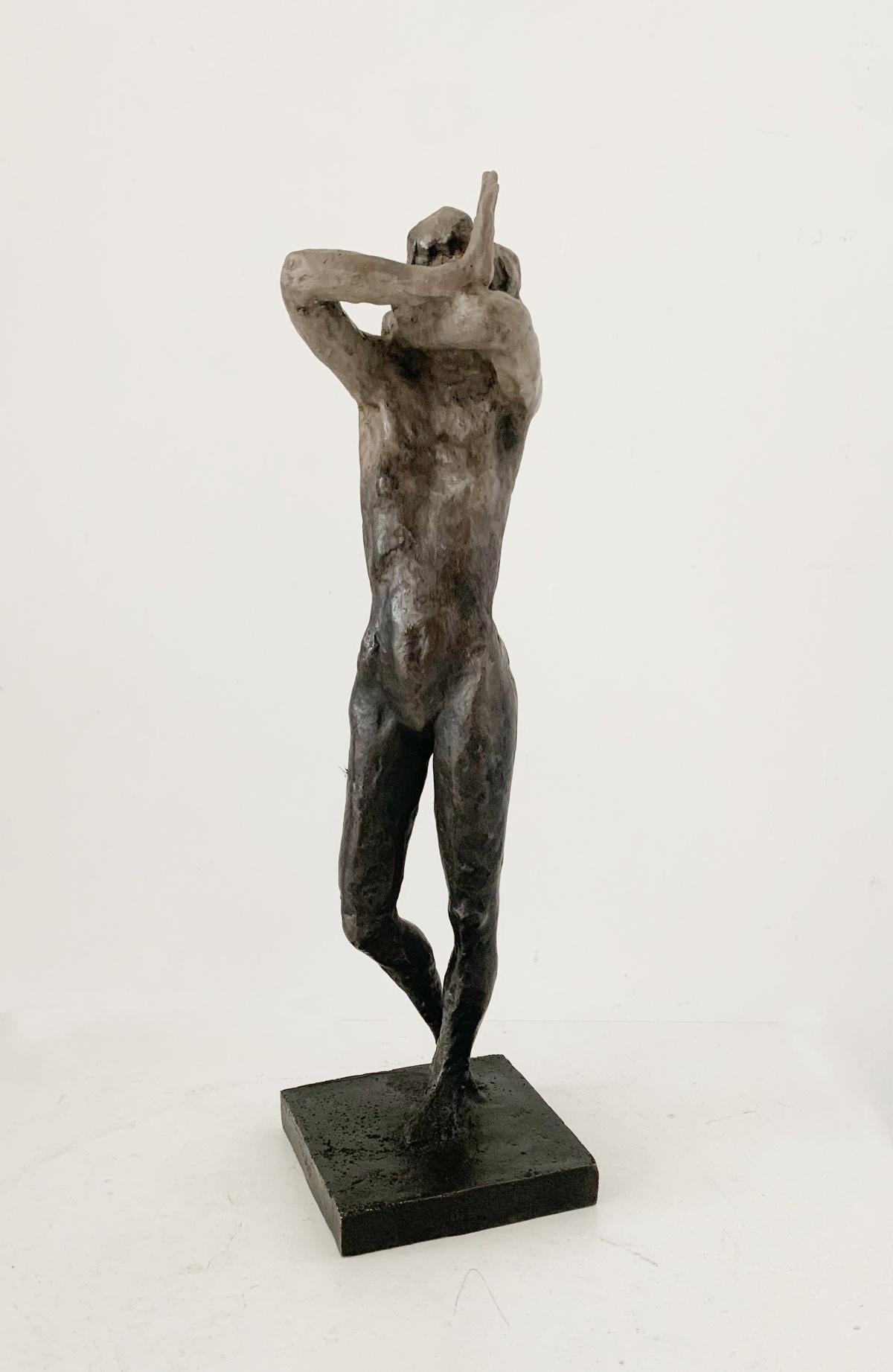 Une femme. Sculpture figurative contemporaine en bronze, art polonais, édition limitée