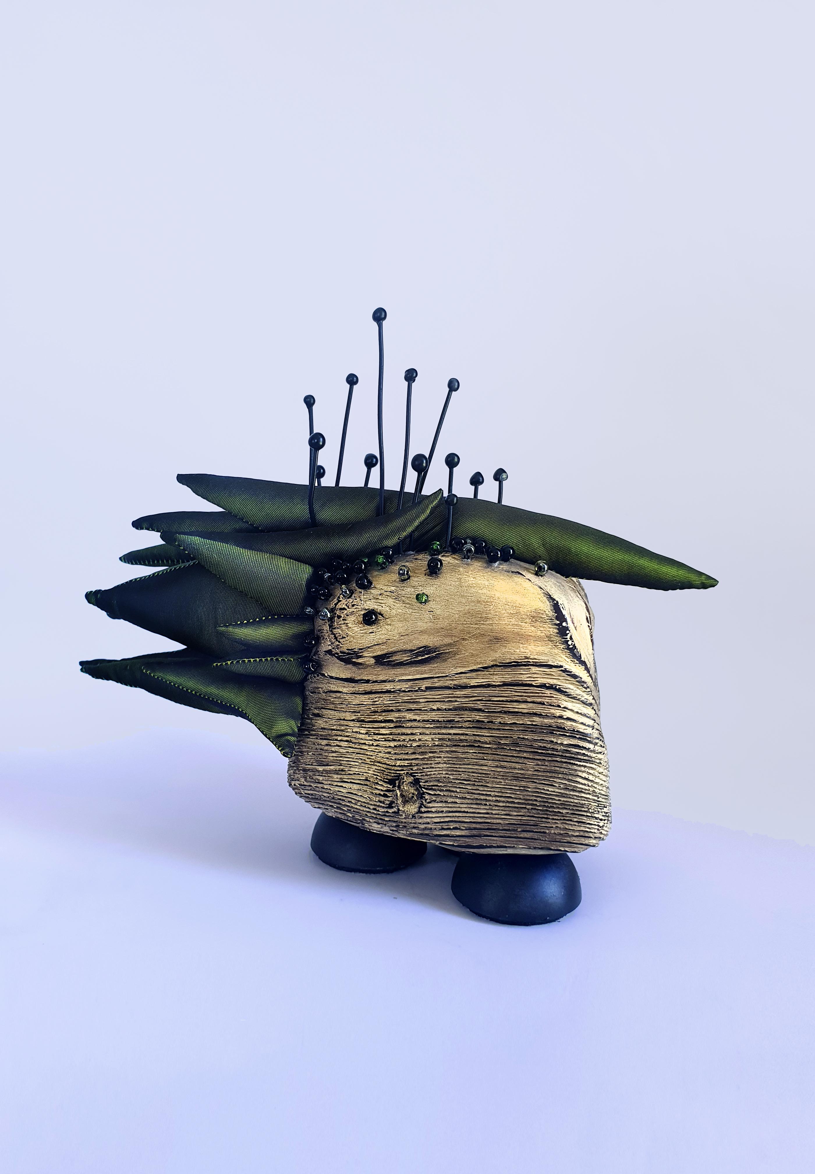 Funghi (serie Alien). Scultura da interno in legno con fantasia contemporanea - Sculpture di Olga Radionova