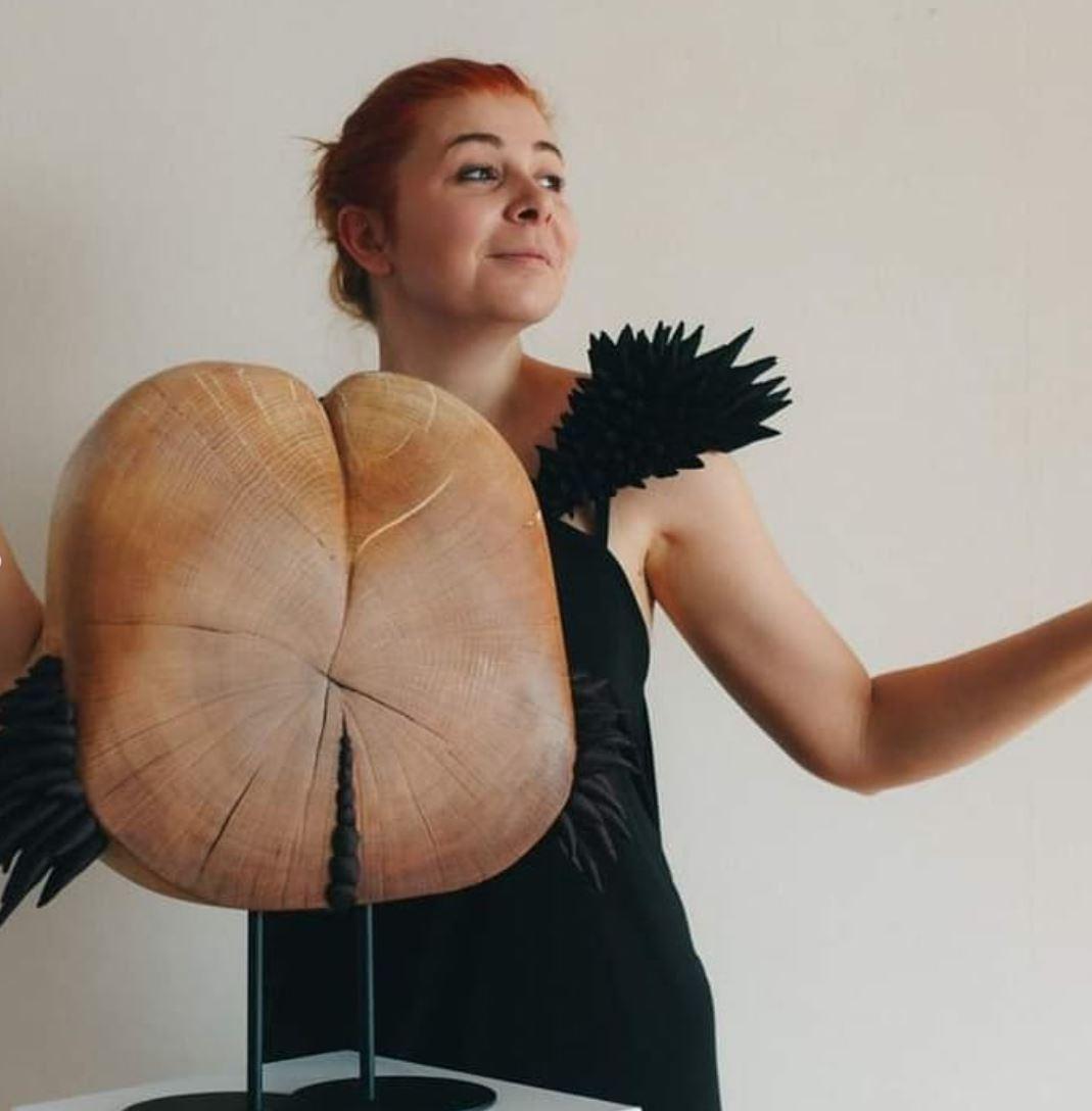 Tree of life #5 - Brown Abstract Sculpture by Olga Radionova