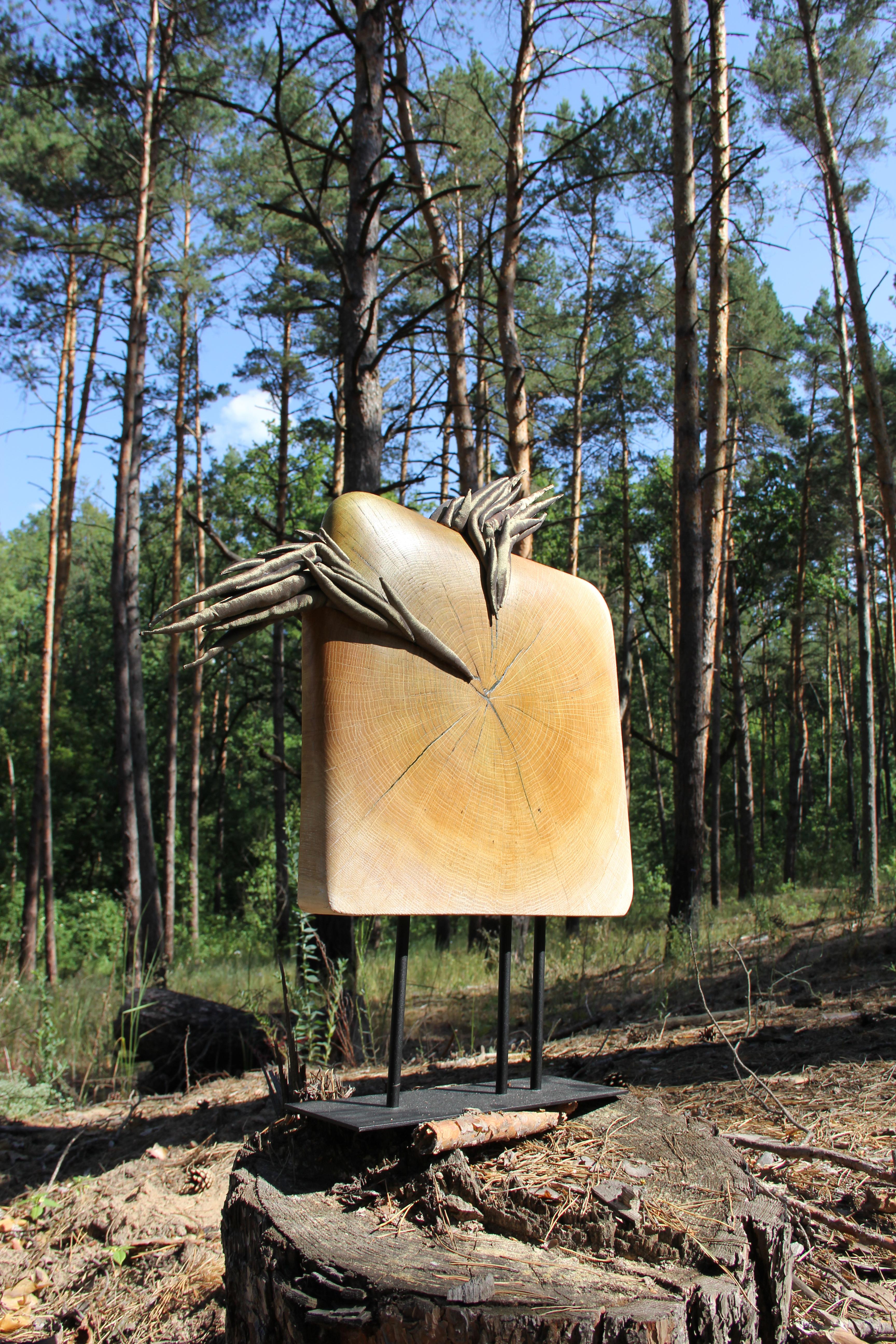 Tree of life series, Wings - Contemporary Sculpture by Olga Radionova