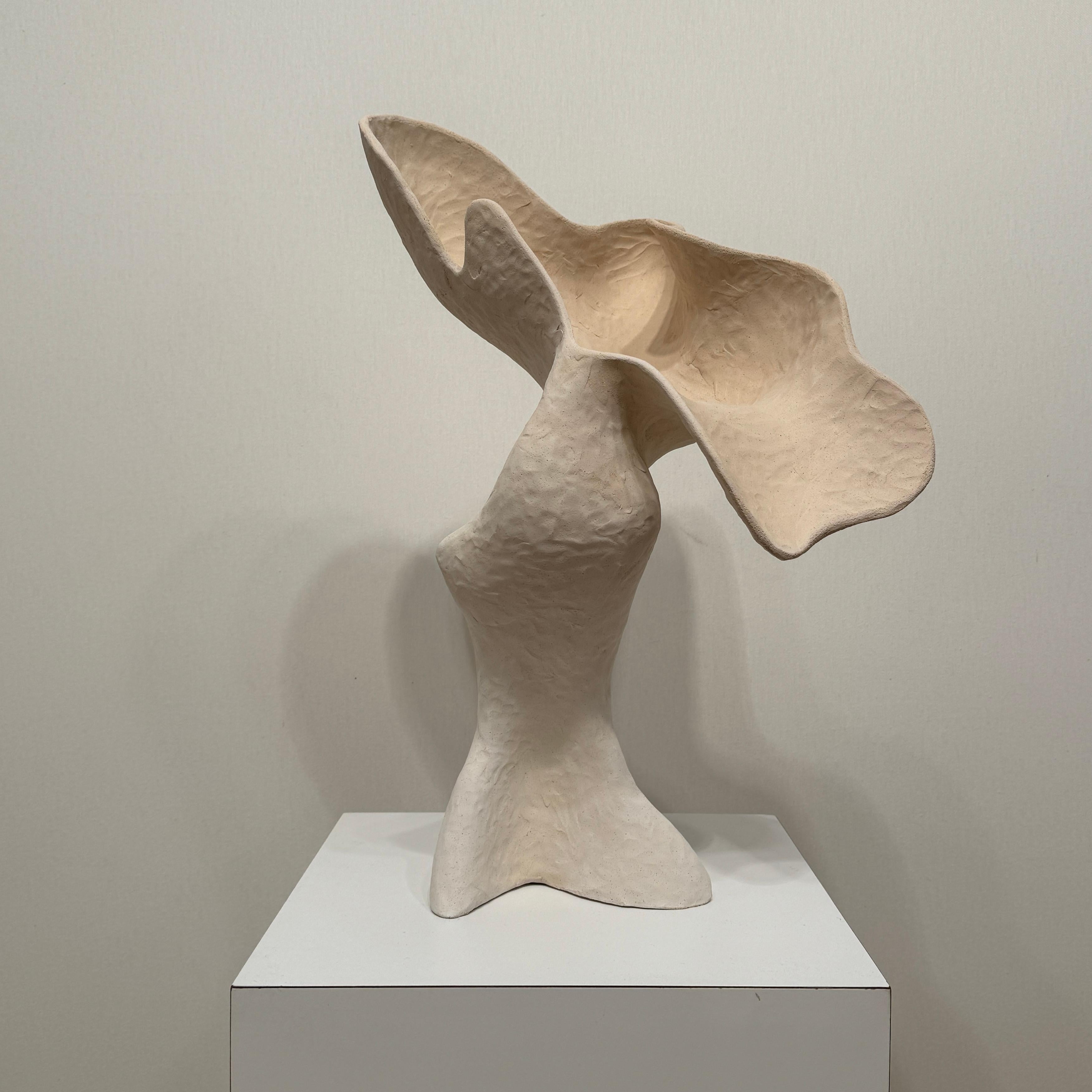 Olga Sabko Abstract Sculpture – Ohne Namen