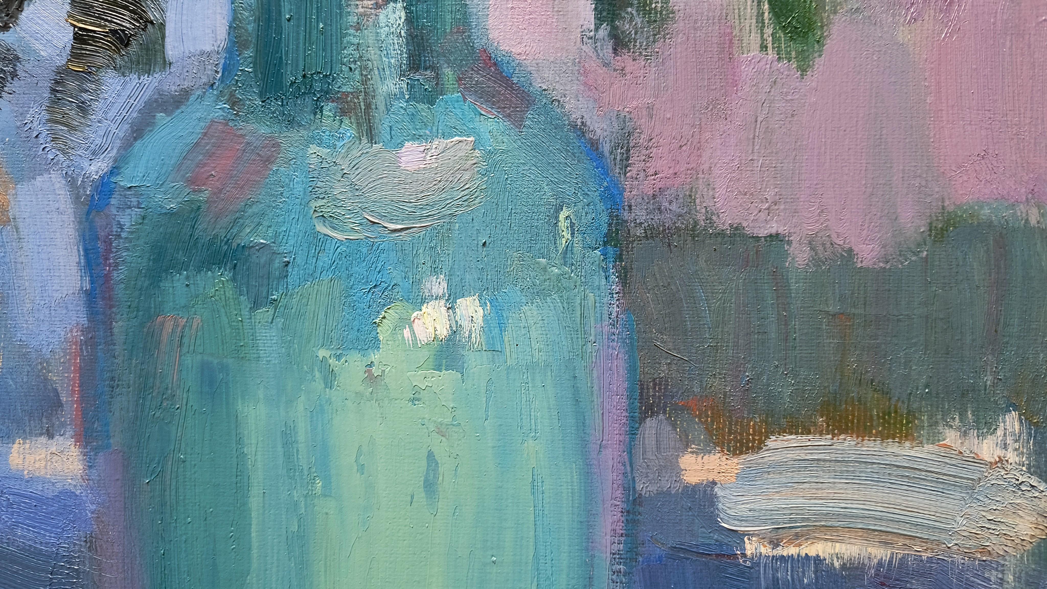 Bodegón con rosas

Este gran bodegón vertical, de 100x50 cm, está pintado al óleo sobre lienzo. La composición presenta una mesa con hermosas cortinas pictóricas y un jarrón lleno de vibrantes rosas rojas. El cuadro destila elegancia y contrasta la