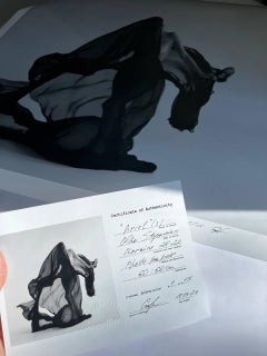 "Aerial 3" Fotografia in bianco e nero 31" x 31" in edizione di 7 di Olha Stepanian