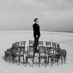 "Anastyloza" Fotografia in bianco e nero 39" x 39" in Ed. 1/3 di Olha Stepanian