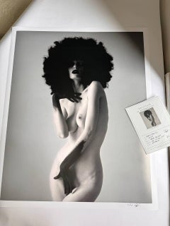 "Nube Negra 3" Fotografía de desnudo 49" x 39" en Edición 1/3 por Olha Stepanian