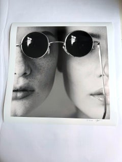 "Matrix" Photographie en noir et blanc 39" x 39" en édition 1/3 par Olha Stepanian