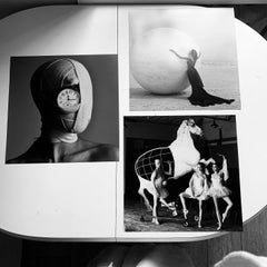 "No Time" Fotografía en blanco y negro 39" x 39" en Edición 1/3 por Olha Stepanian