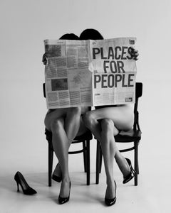 "Place for People" Photographie 27,5" x 24" pouces Édition 5/15 par Olha Stepanian