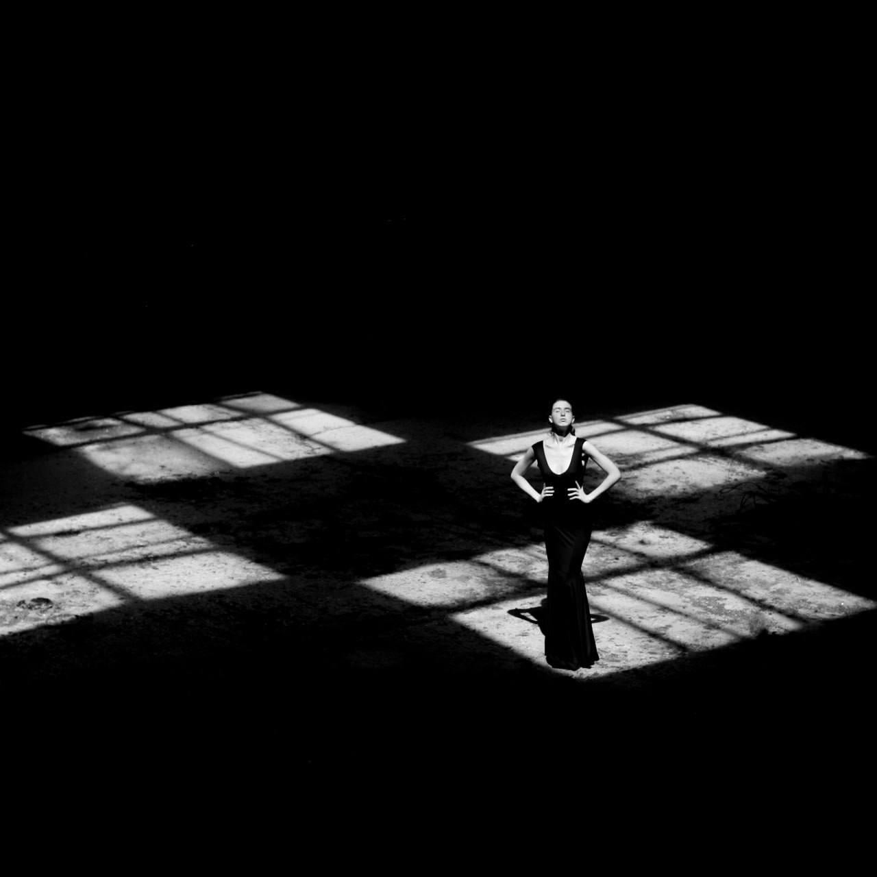 "Queen" Black &amp; White Photography 39" x 39" in Edition 1/3 by Olha Stepanian

Printed on Epson Professional Paper
Signed and numbered by the artist 
Comes with COA issued by the artist
Not framed. Ships in a tube. 

Available sizes:	
Edition of