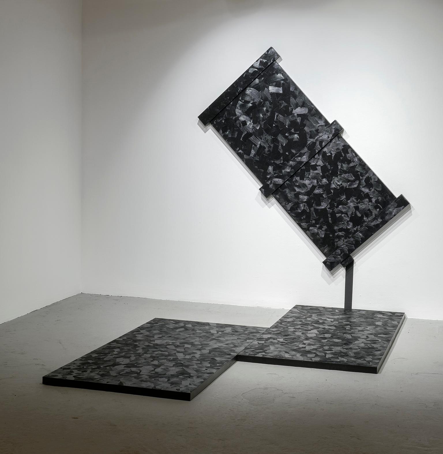 Spill Oil Spill ( triptyque) - Gris Figurative Painting par Oli Sorenson