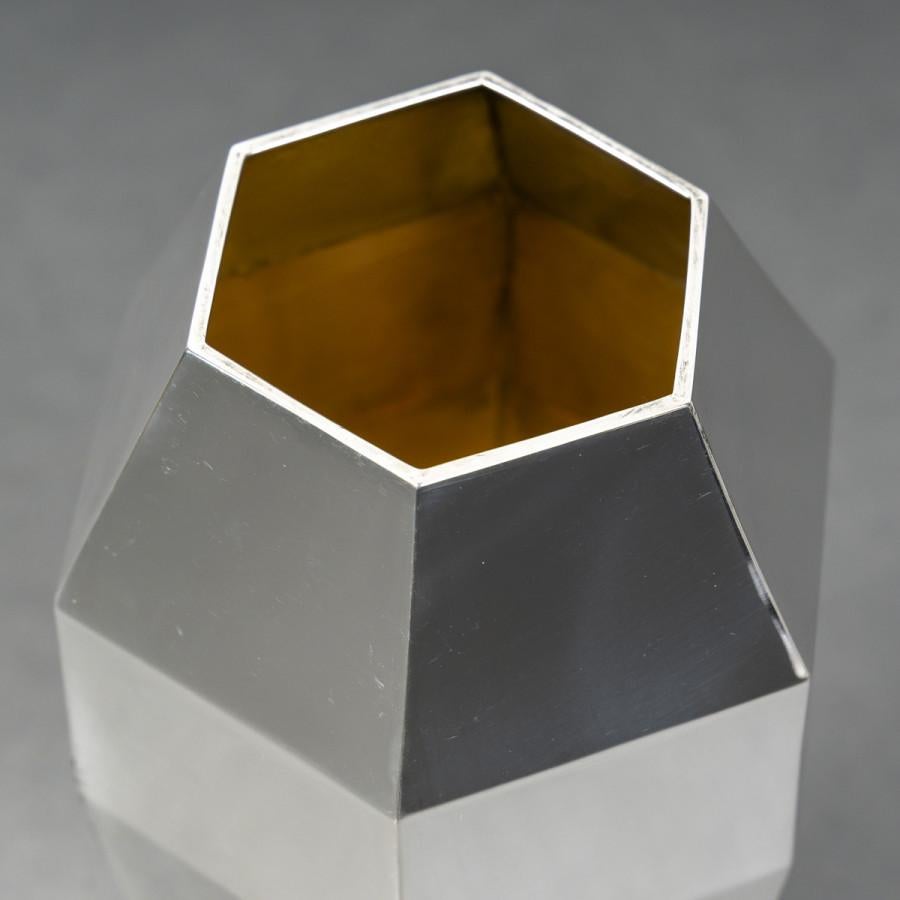 20th Century OLIER & CARON Vase en argent massif Epoque ART DECO 1930