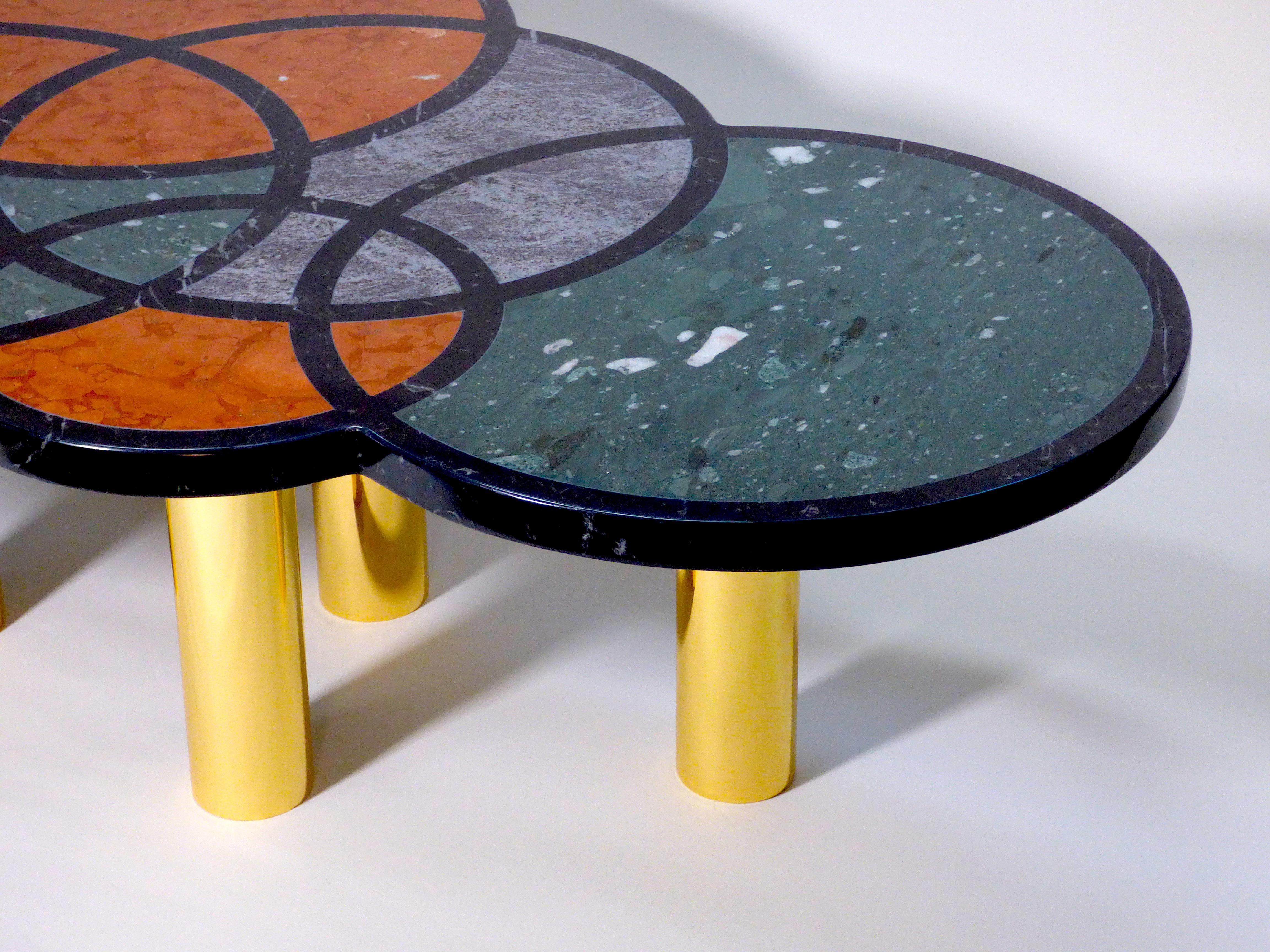 Table basse Olimpia modèle par Studio Superego, Italie Excellent état - En vente à Milan, Italy