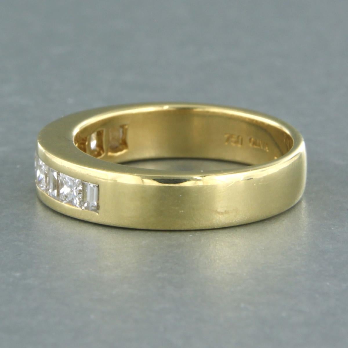 Women's Oliva - Ring with diamonds 18k yellow gold For Sale