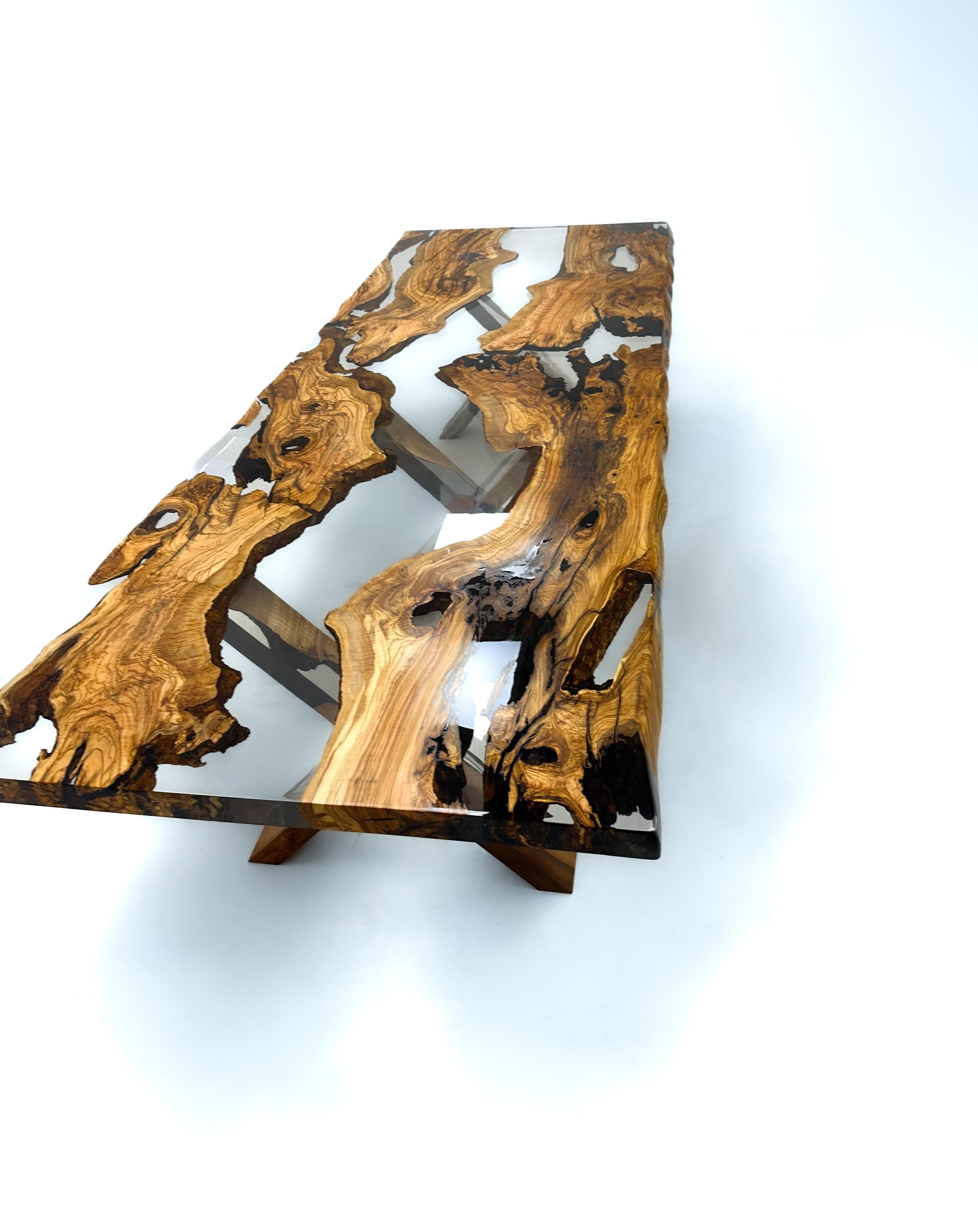 Olive 100% Natural Wood Epoxy Resin River Dining Table - Custom Epoxy Table In New Condition For Sale In İnegöl, TR