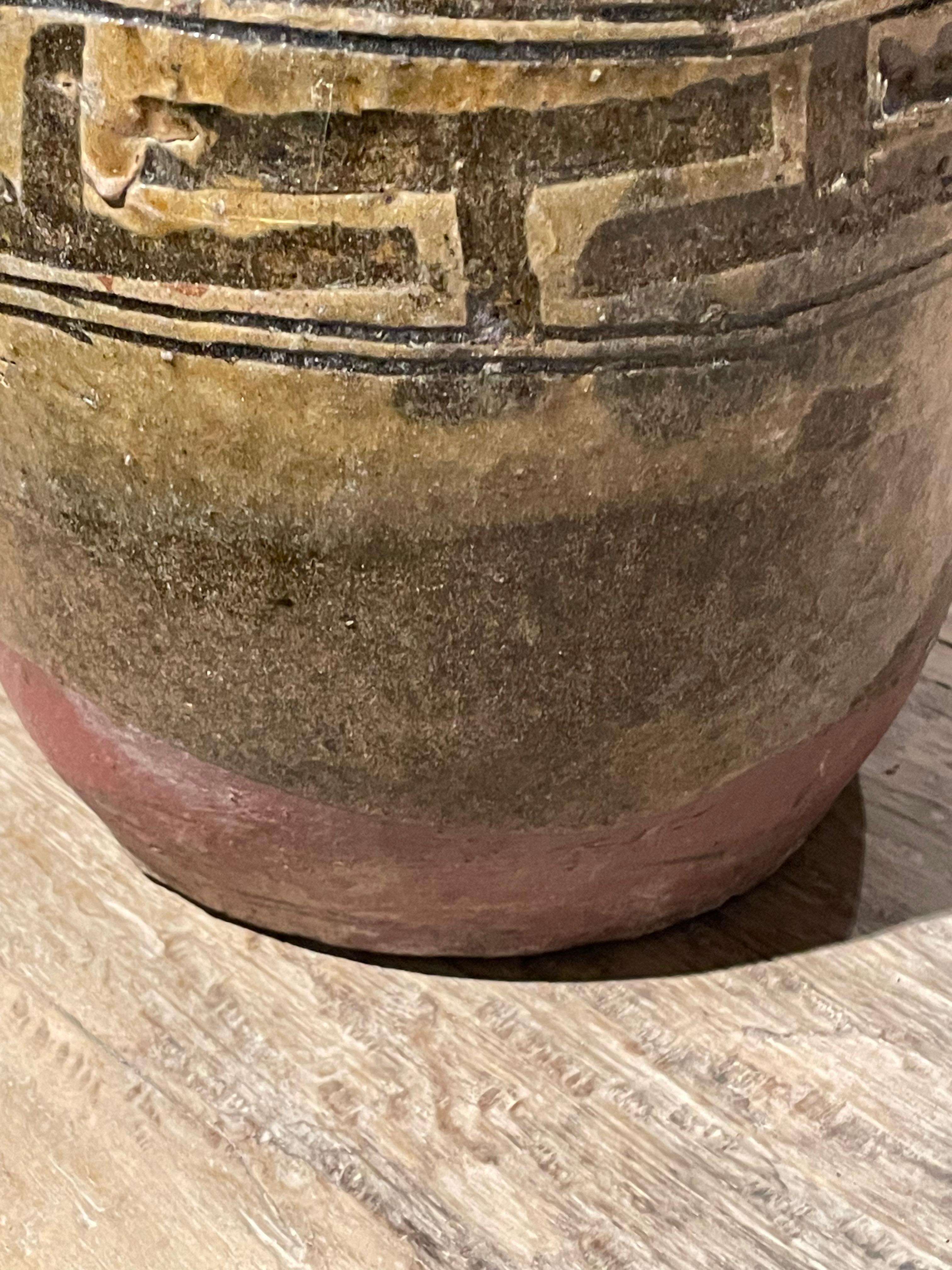 Olive And Gold Glazed Barrel Shaped Vase, China, 19th Century For Sale 1