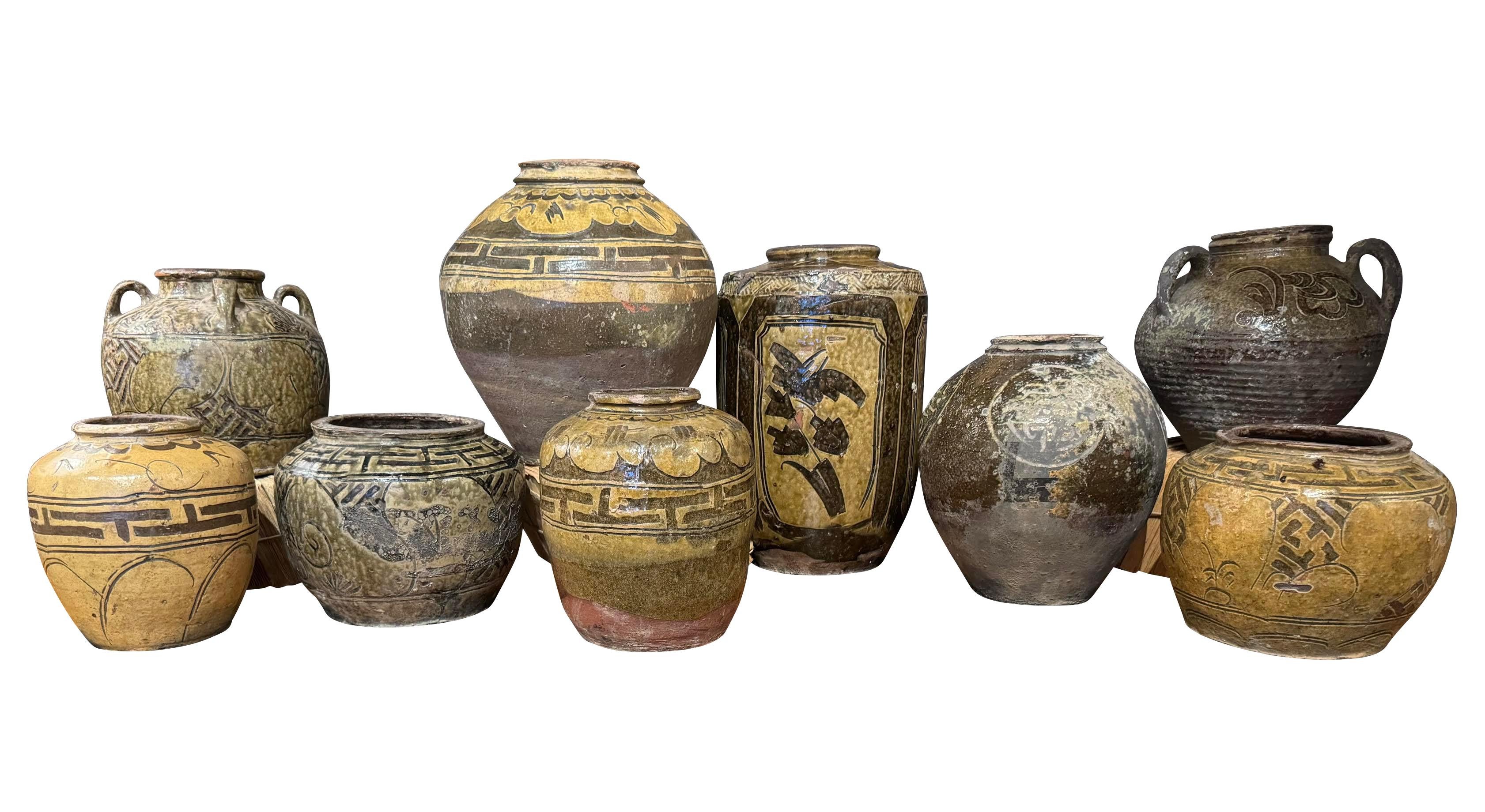Olive And Gold Glazed Barrel Shaped Vase, China, 19th Century For Sale 2