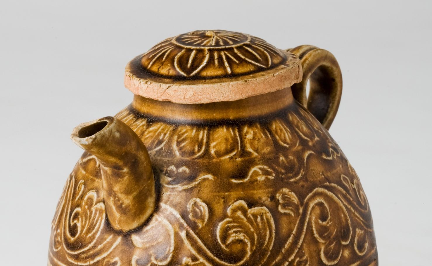 18th Century and Earlier Olive-Brown-Glazed Molded Ewer And Cover, Song-Yuan Dynasty For Sale