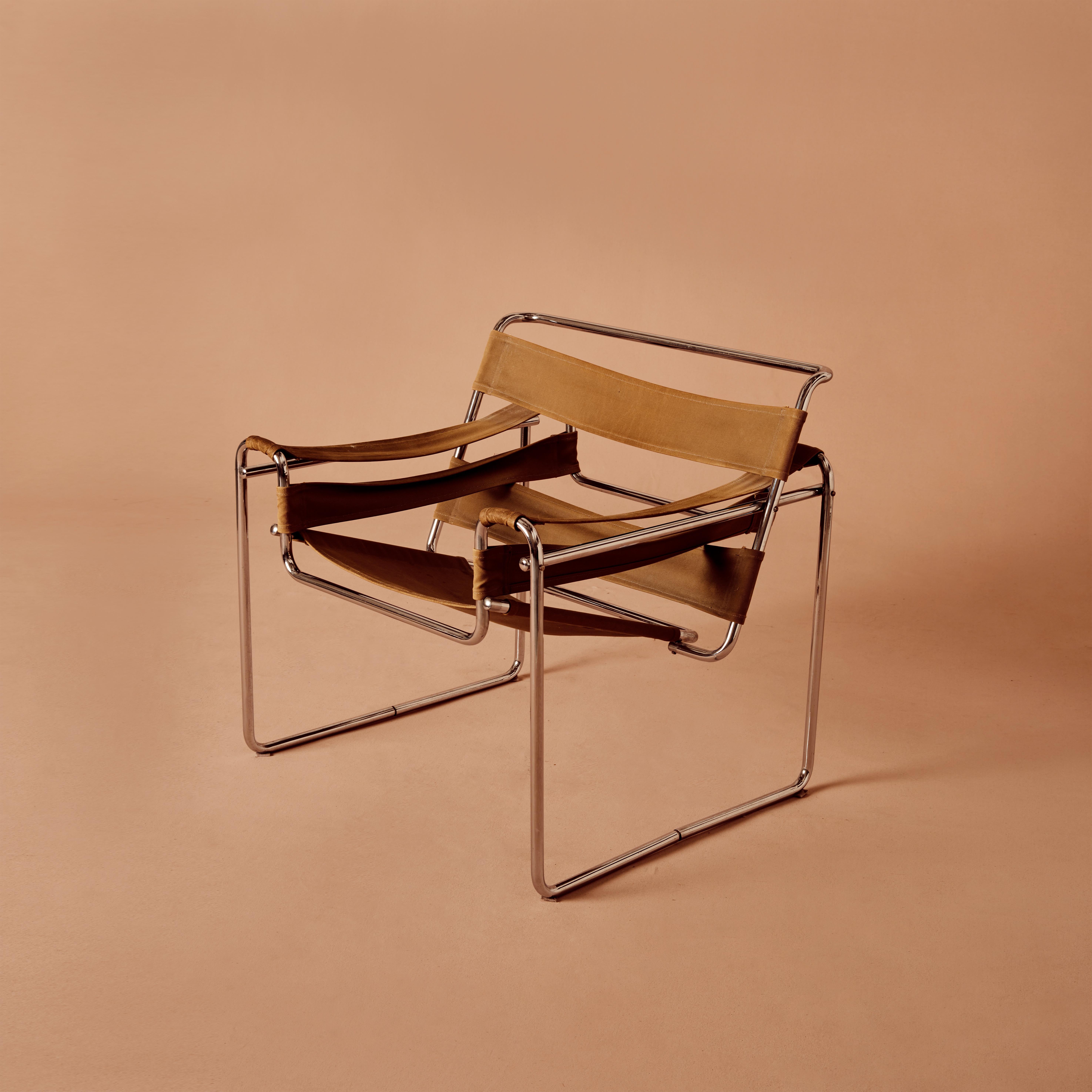 Olive Canvas Wassily Chair by Marcel Breuer, Signed In Good Condition For Sale In London, England