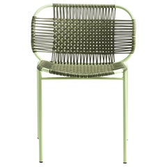 Sedia impilabile Olive Cielo di Sebastian Herkner