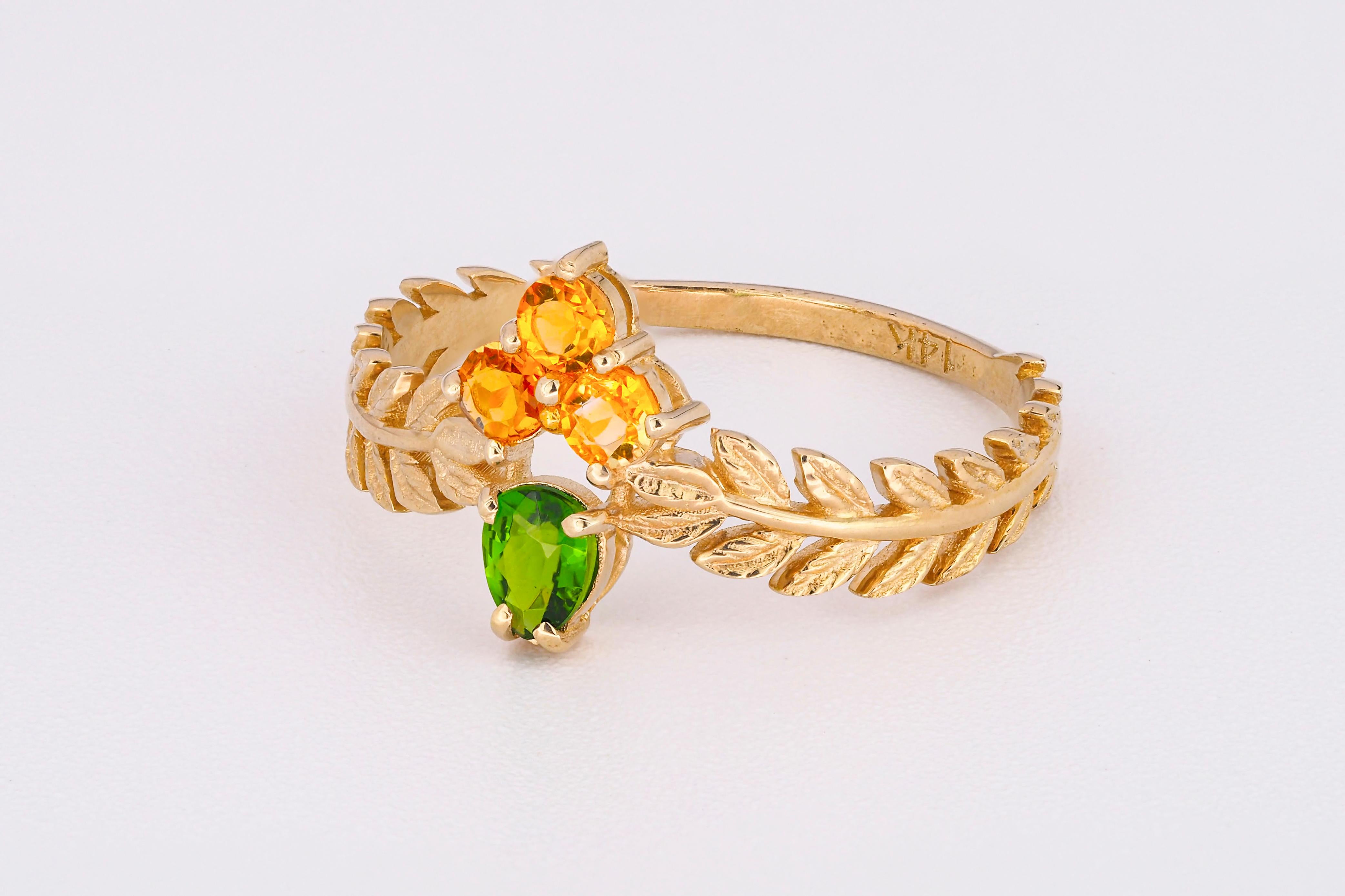 Pear Cut Olive Crown Ring in 14k gold.  For Sale